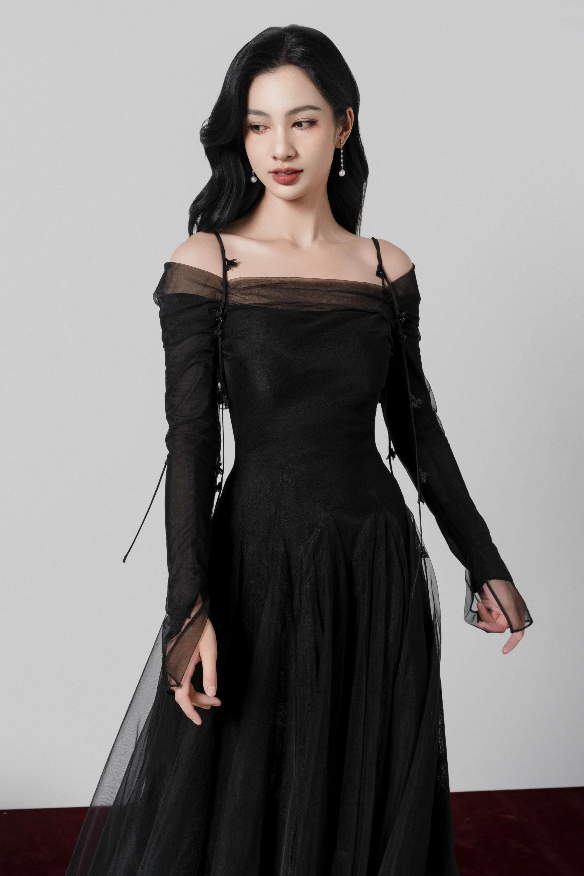 BYDENIO Starla Midi Dress