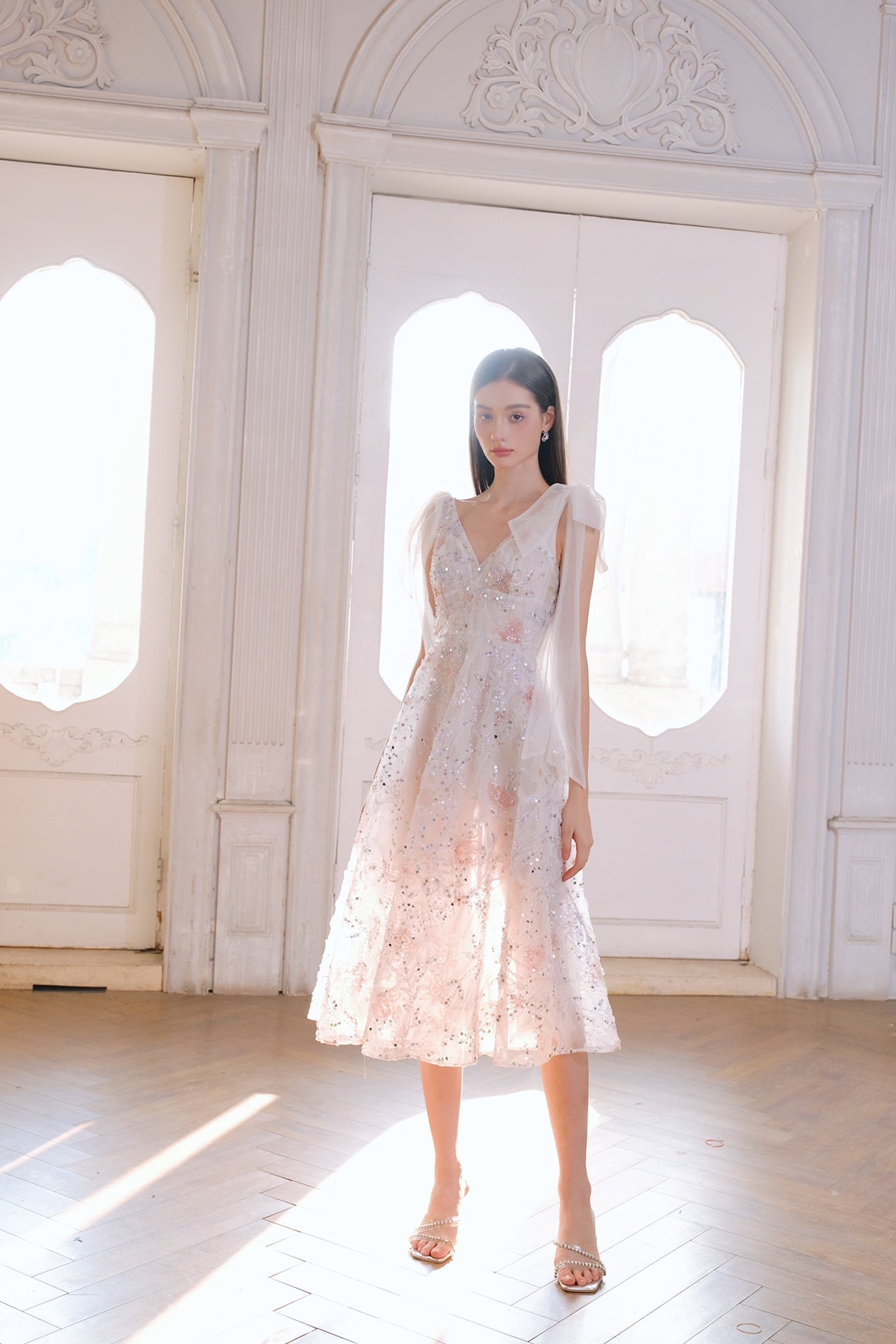 Wardrobes by chen Crystal sequin embroidered dress