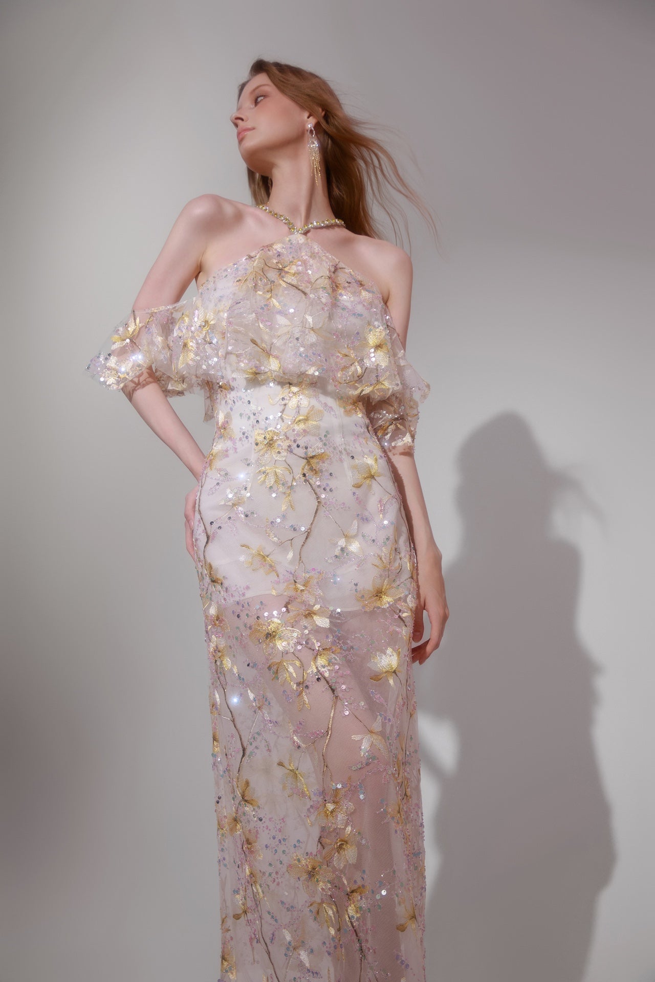 Wardrobes by chen Embroidery Daisy Halter midi dress