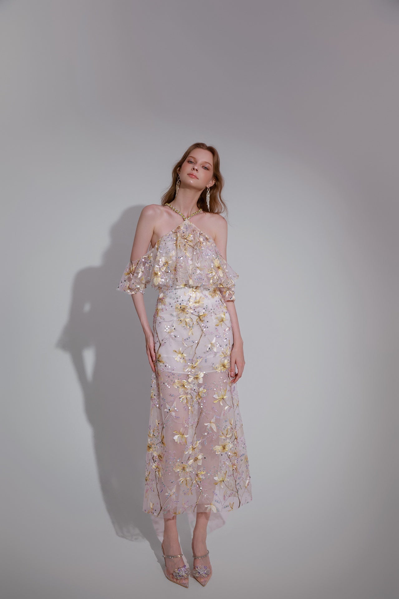 Wardrobes by chen Embroidery Daisy Halter midi dress