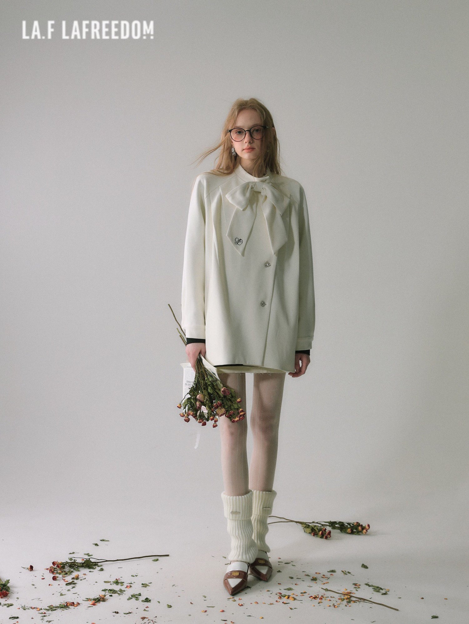 LA FREEDOM Bow-Tie Cape Coat(2 colors)