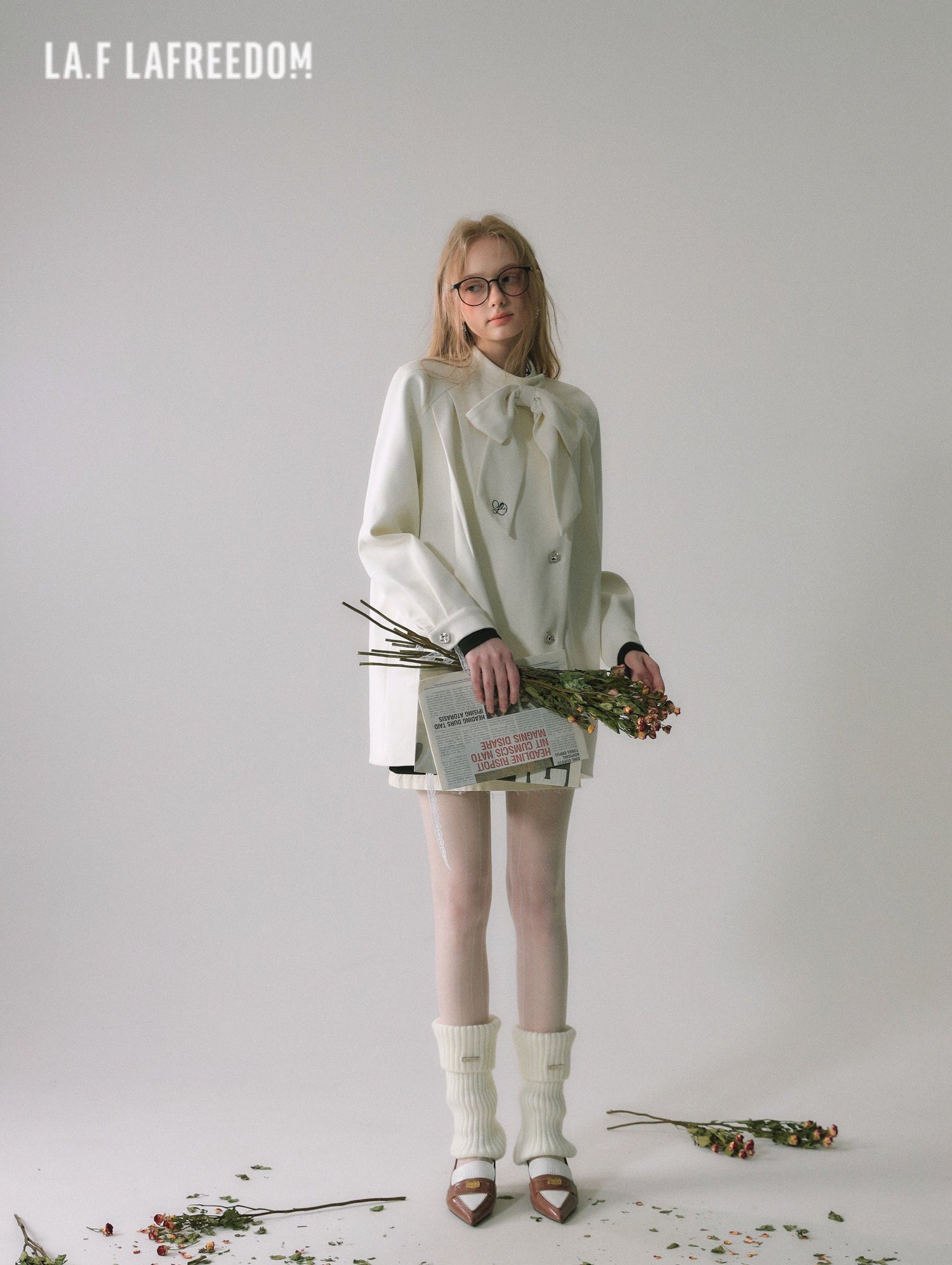 LA FREEDOM Bow-Tie Cape Coat(2 colors)