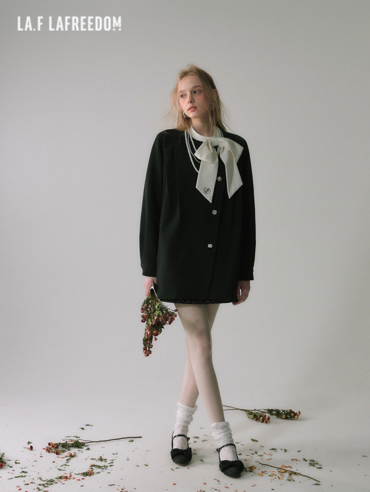 LA FREEDOM Bow-Tie Cape Coat(2 colors)