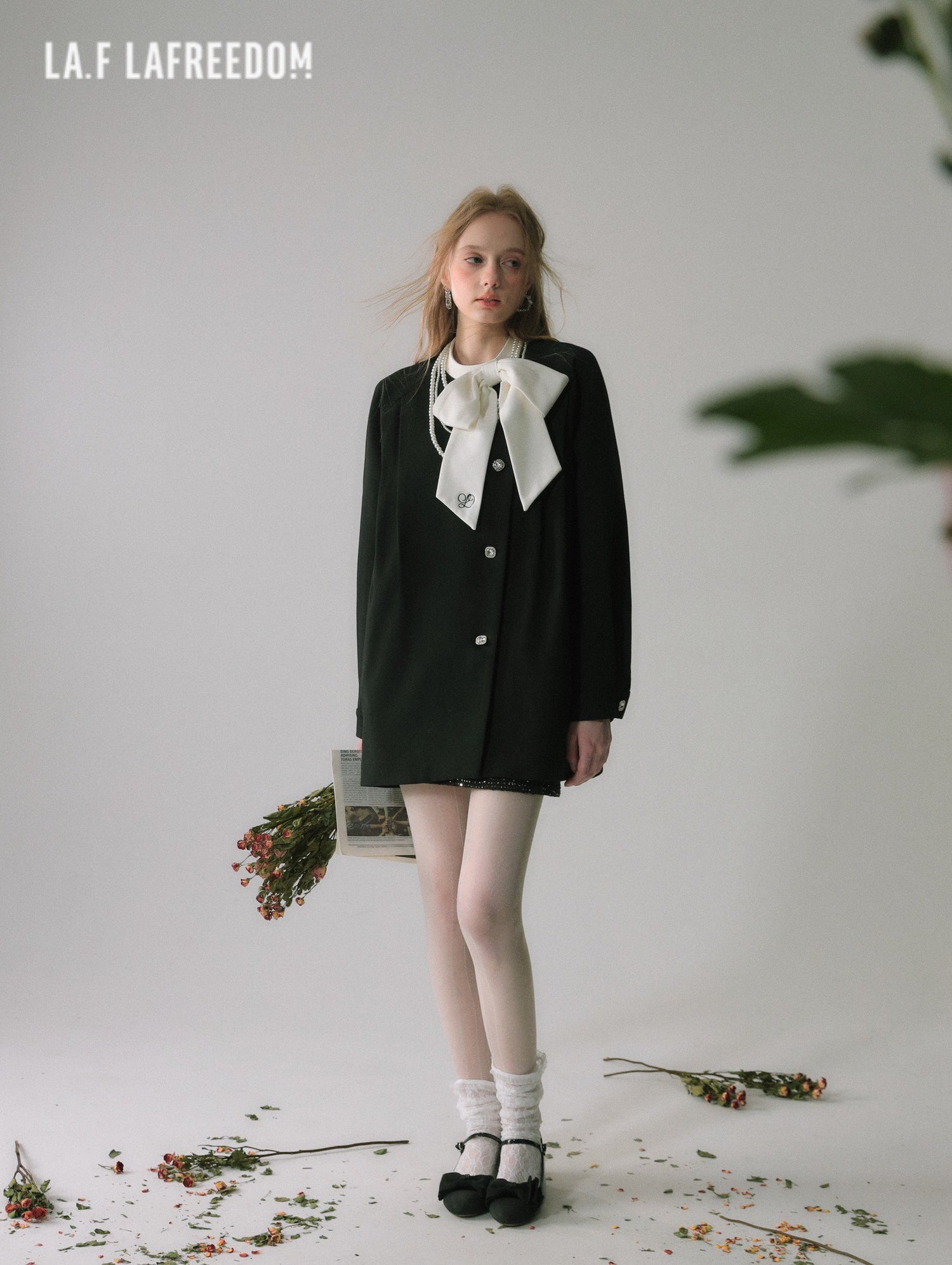 LA FREEDOM Bow-Tie Cape Coat(2 colors)
