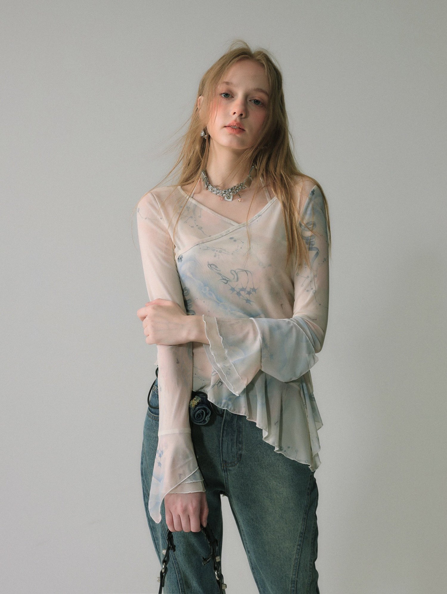 LA FREEDOM Printed Pagoda Sleeve Top(with Camisole)
