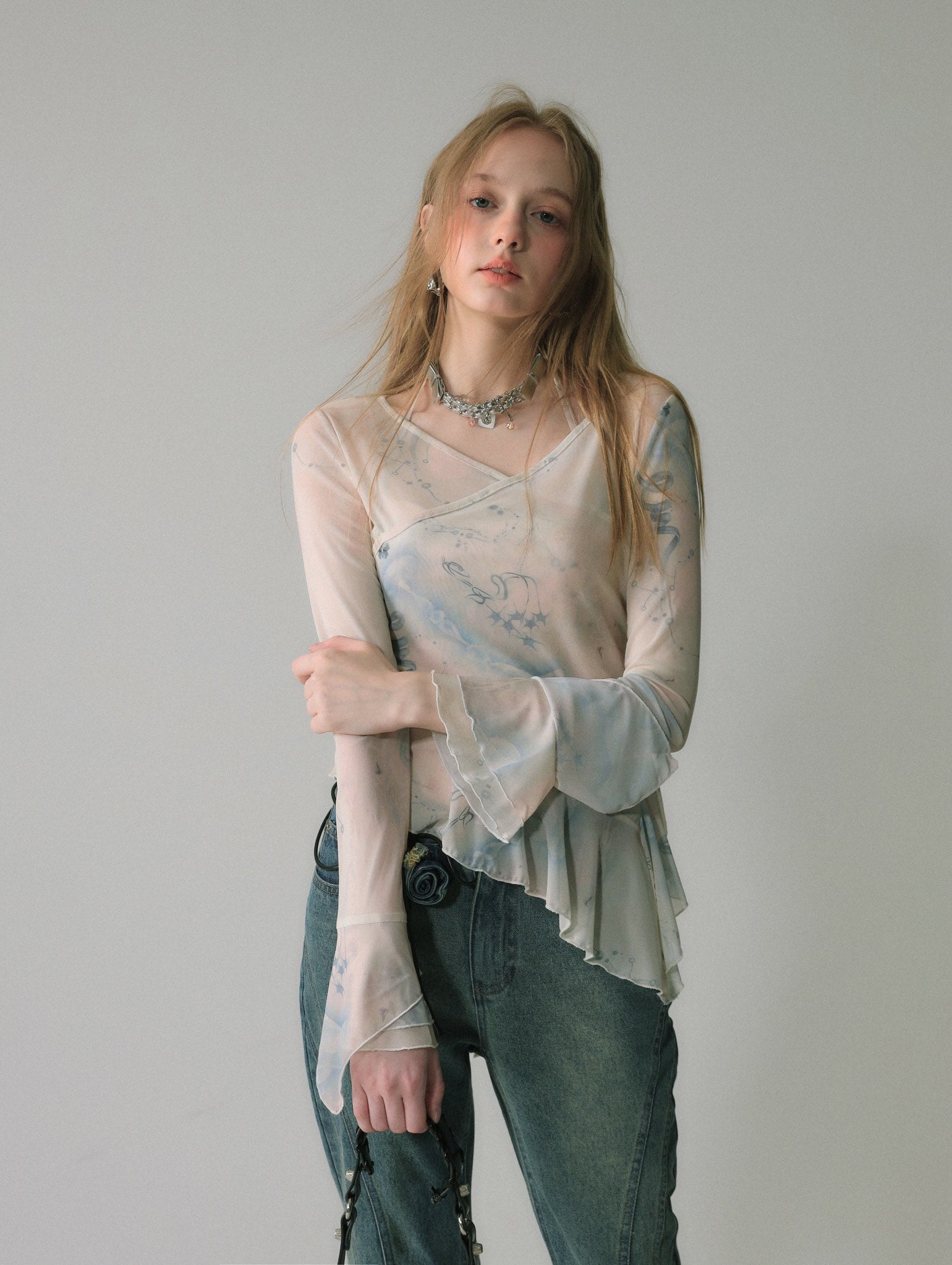 LA FREEDOM Printed Pagoda Sleeve Top(with Camisole)