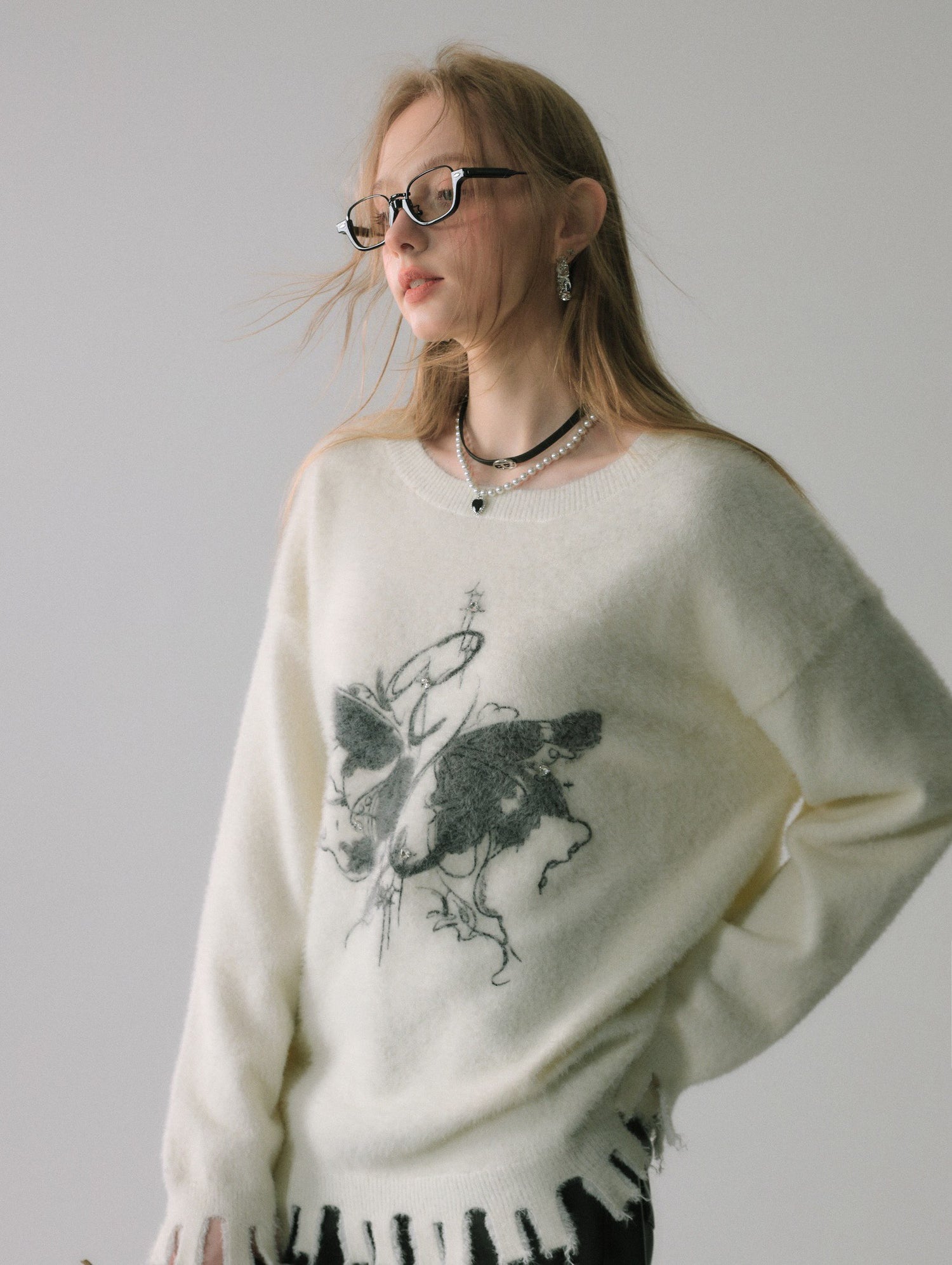 LA FREEDOM Butterfly Irregular Edges Sweater(two colors)