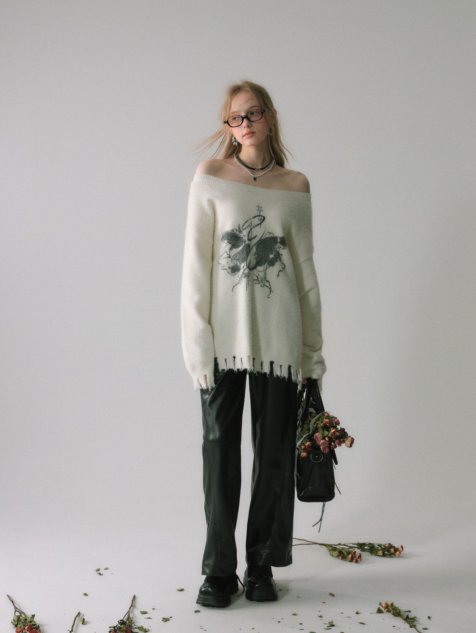 LA FREEDOM Butterfly Irregular Edges Sweater(two colors)