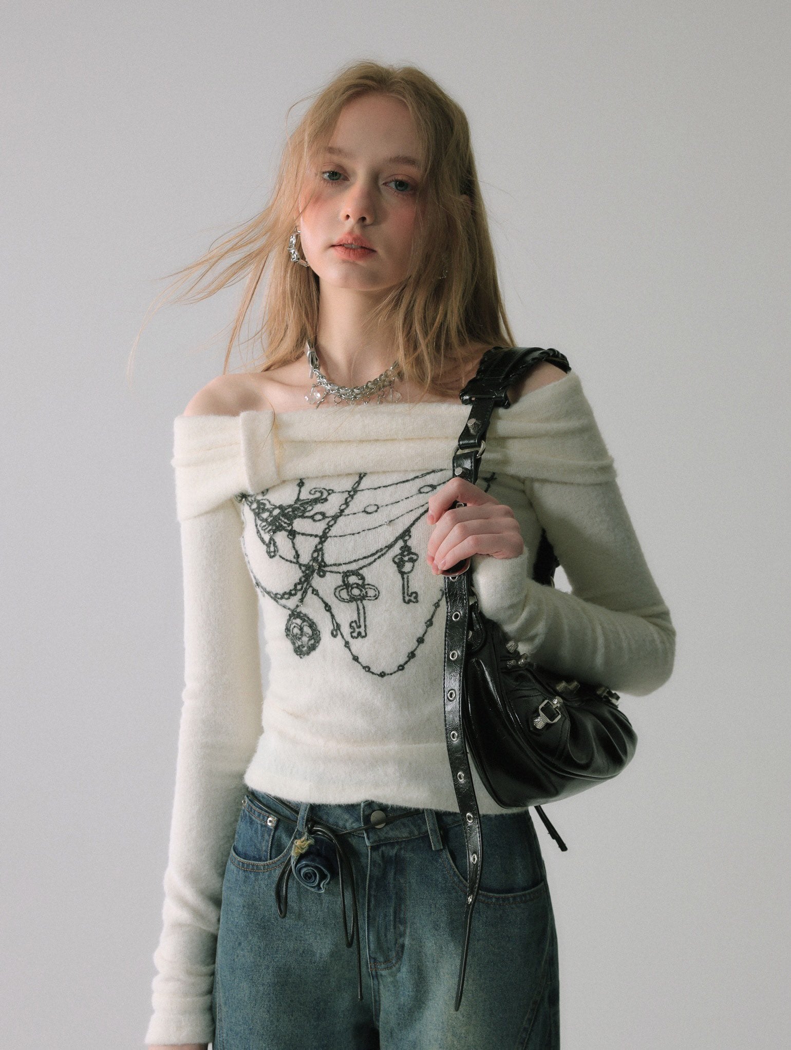 LAFREEDOM SALE Off-Shoulder Vintage Print Slim-Fit Top