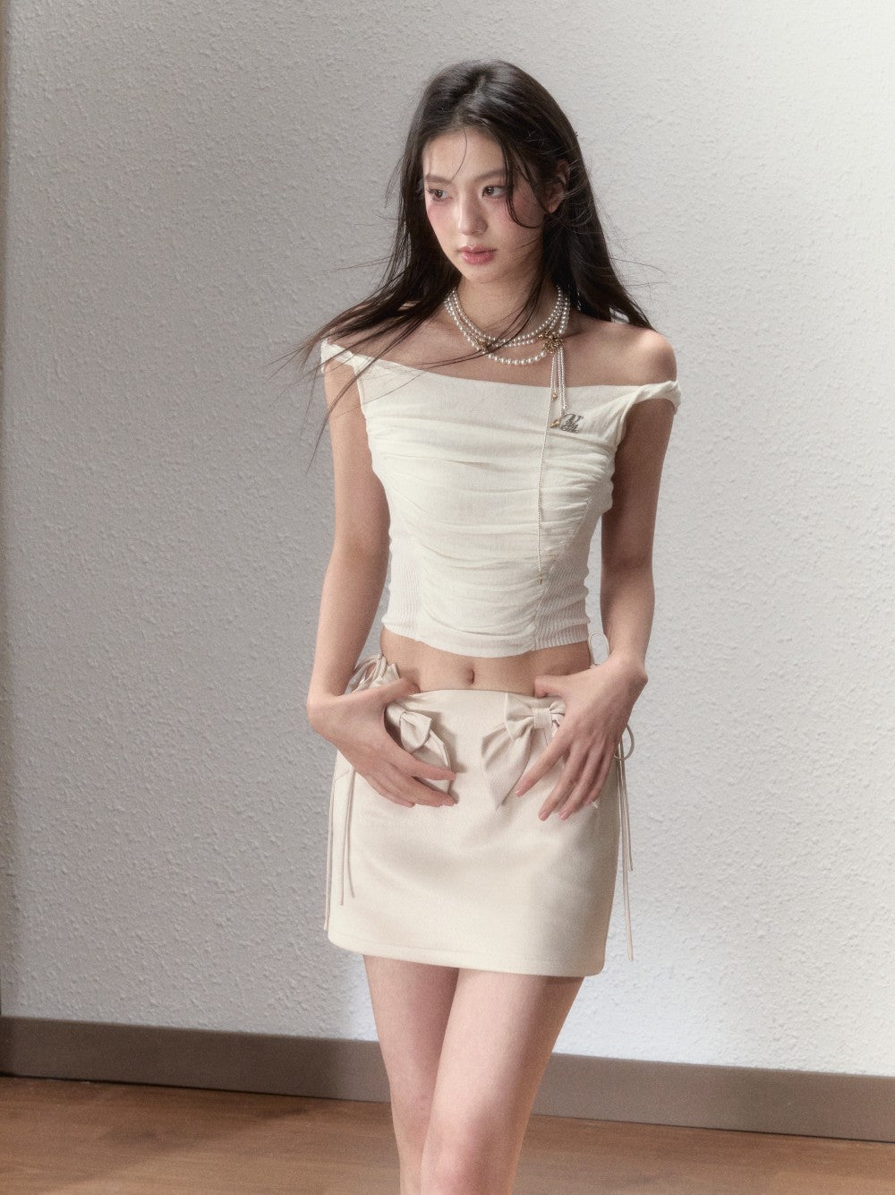 VIA PITTI Sale Off-Shouldert Top
