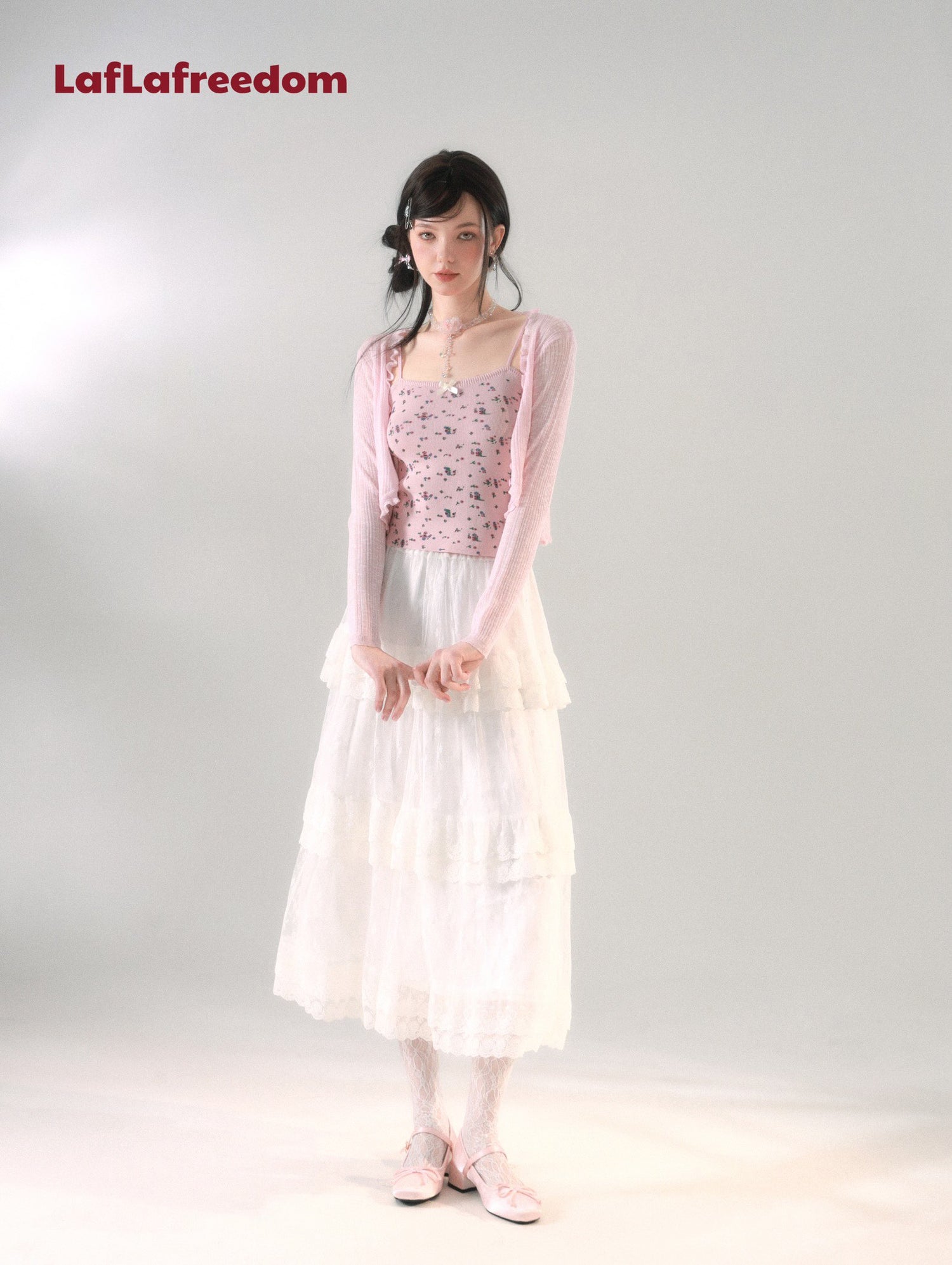 LAFREEDOM SALE Knit Floral Camisole and Cardigan Two-Piece Set