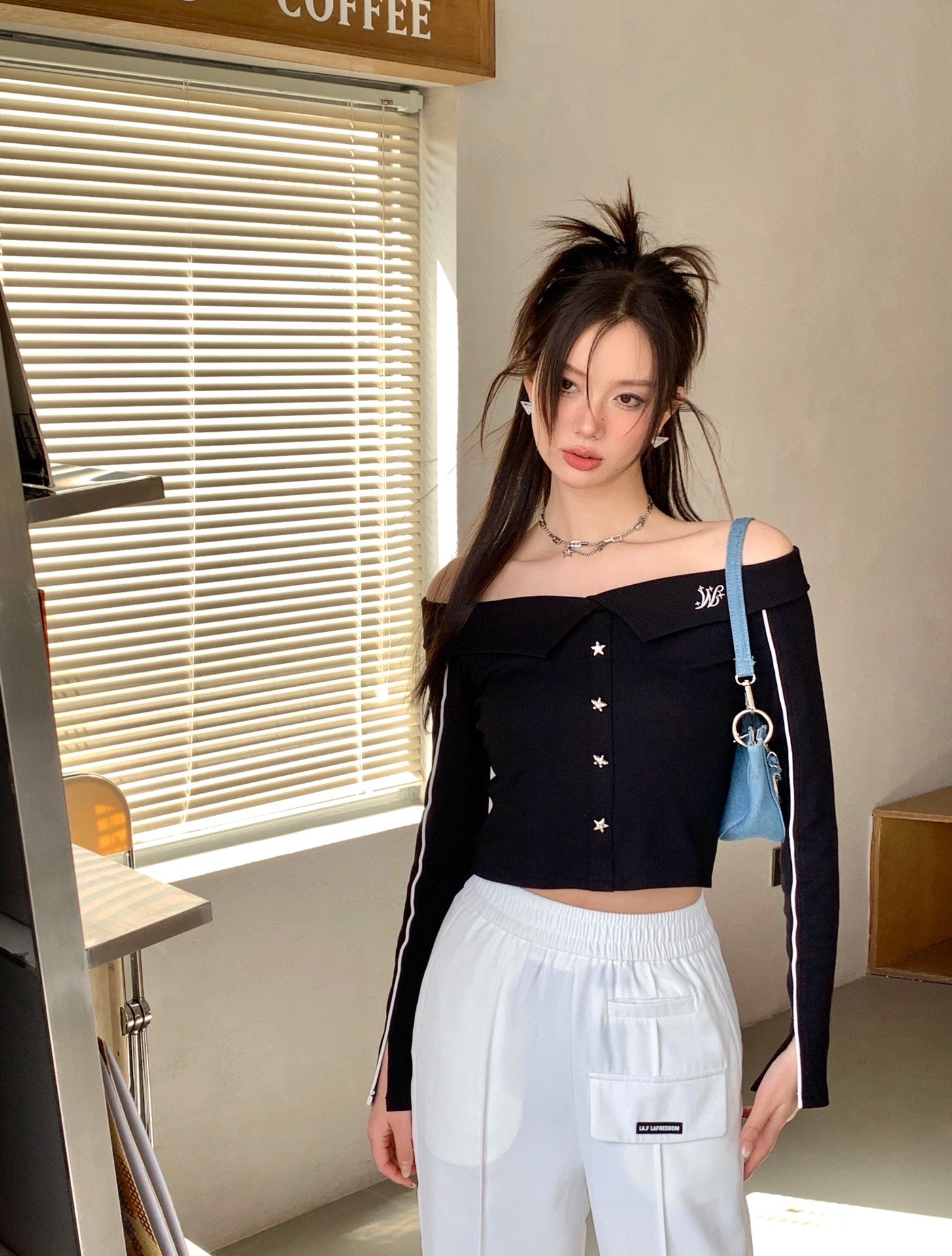 LAFREEDOM SALE LAC330319 off-shoulder knit top(2color)