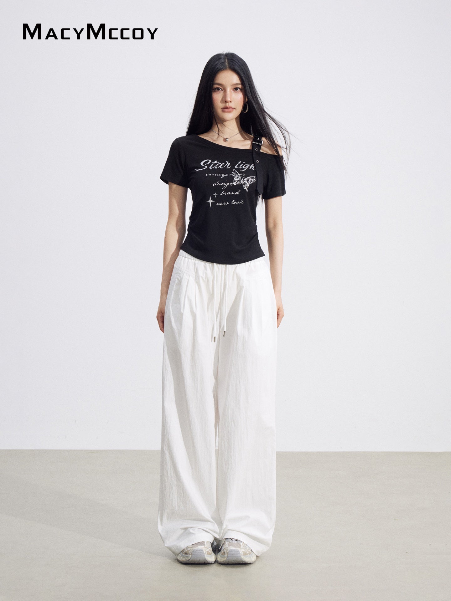 MacyMccoy MMC2026094 Off-Shoulder Butterfly Tee(2color)
