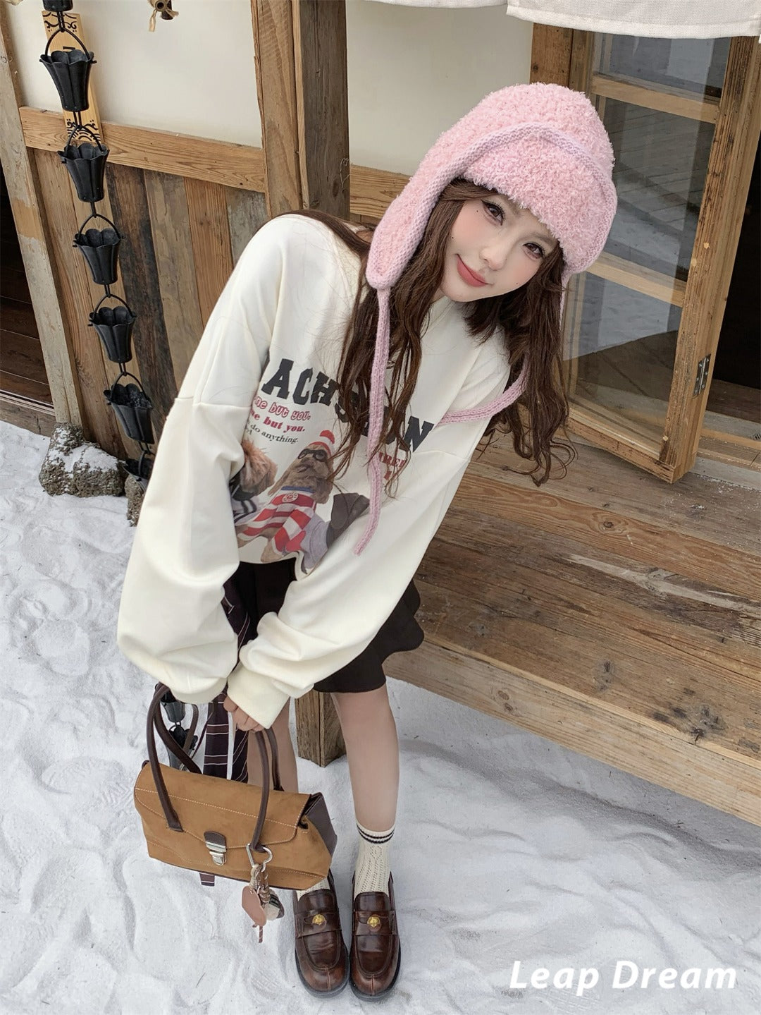 Leap Dream SALE ALD26017 Collarbone Snaps Print Sweatshirt