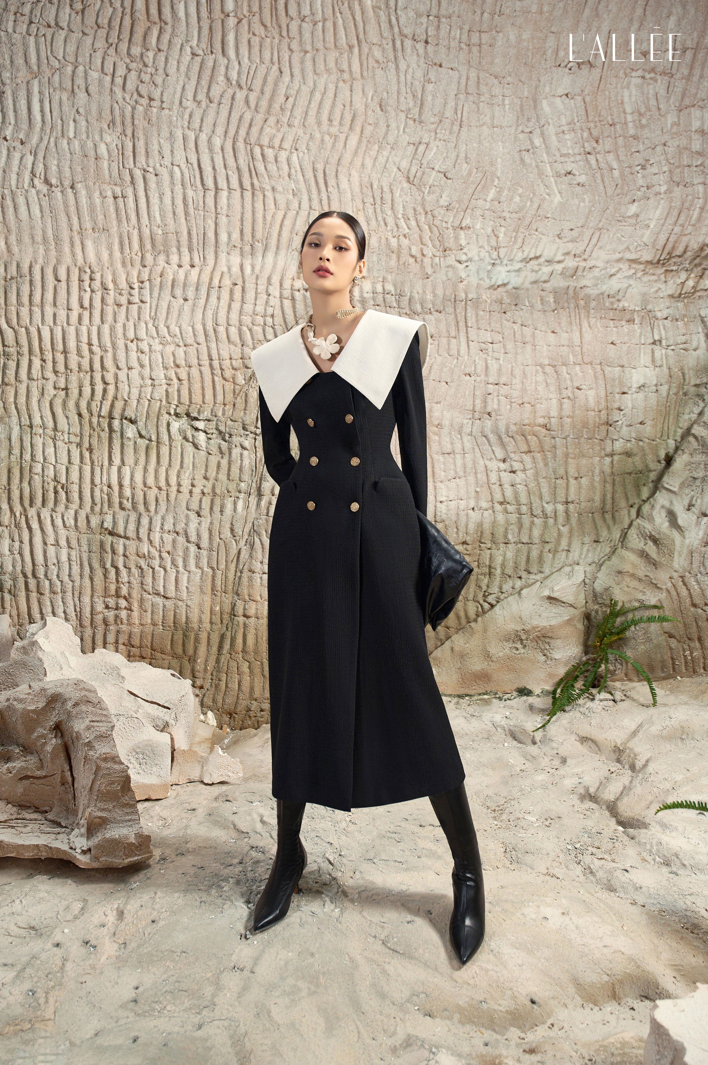LALLEE black dress with large collar