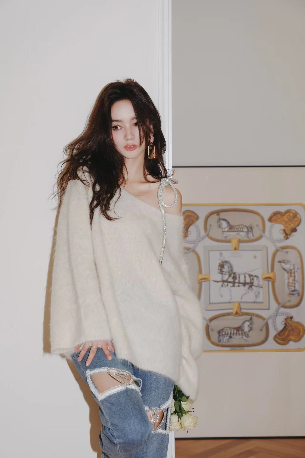 ROCHAROMA Off-Shoulder Bow Sweater(2color)
