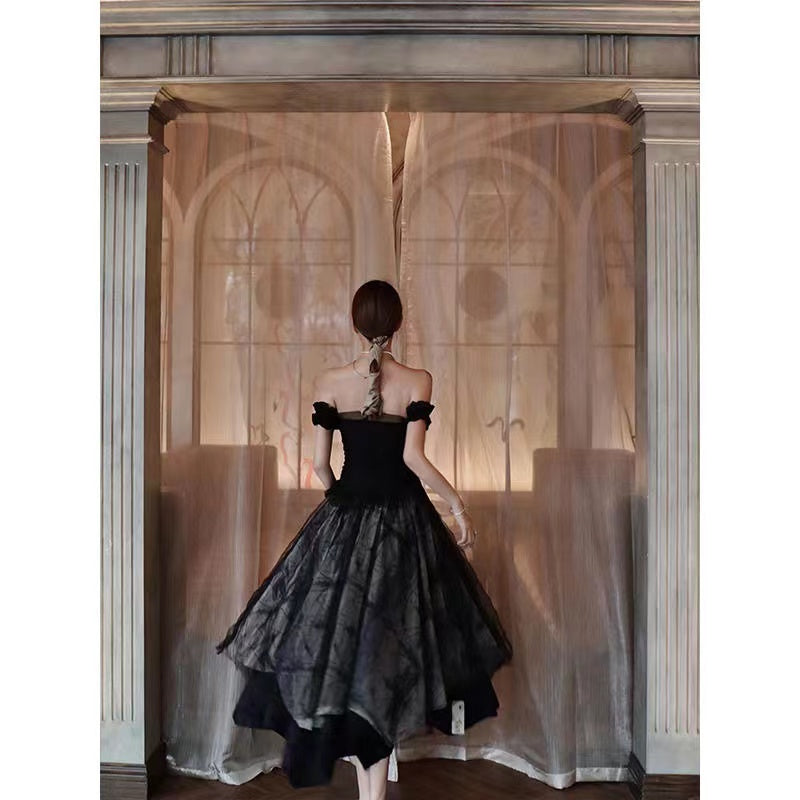 By Cookie H" clown play "leaf tube dress