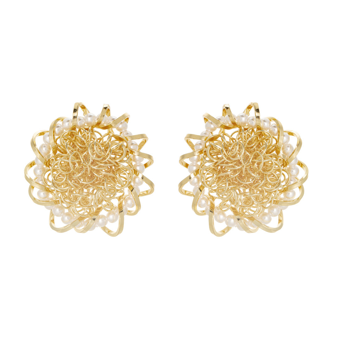 Wardrobes by chen Pearl gold wire woven earrings