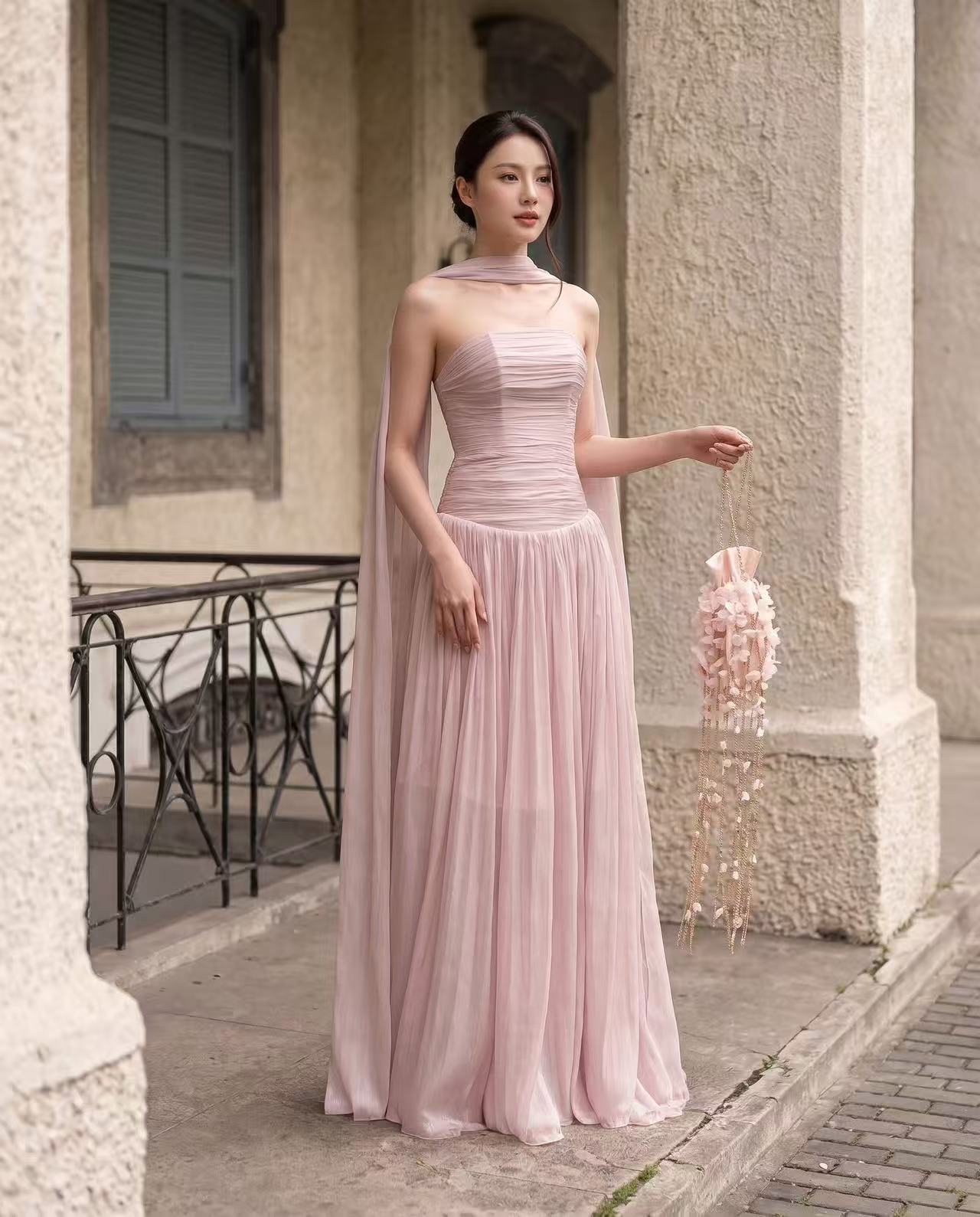 Lovelyn Blush Bloom