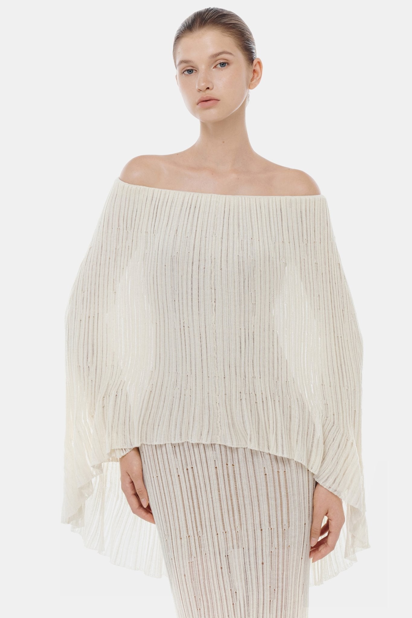 Montsand White Off-Shoulder Pleated Midi Dress