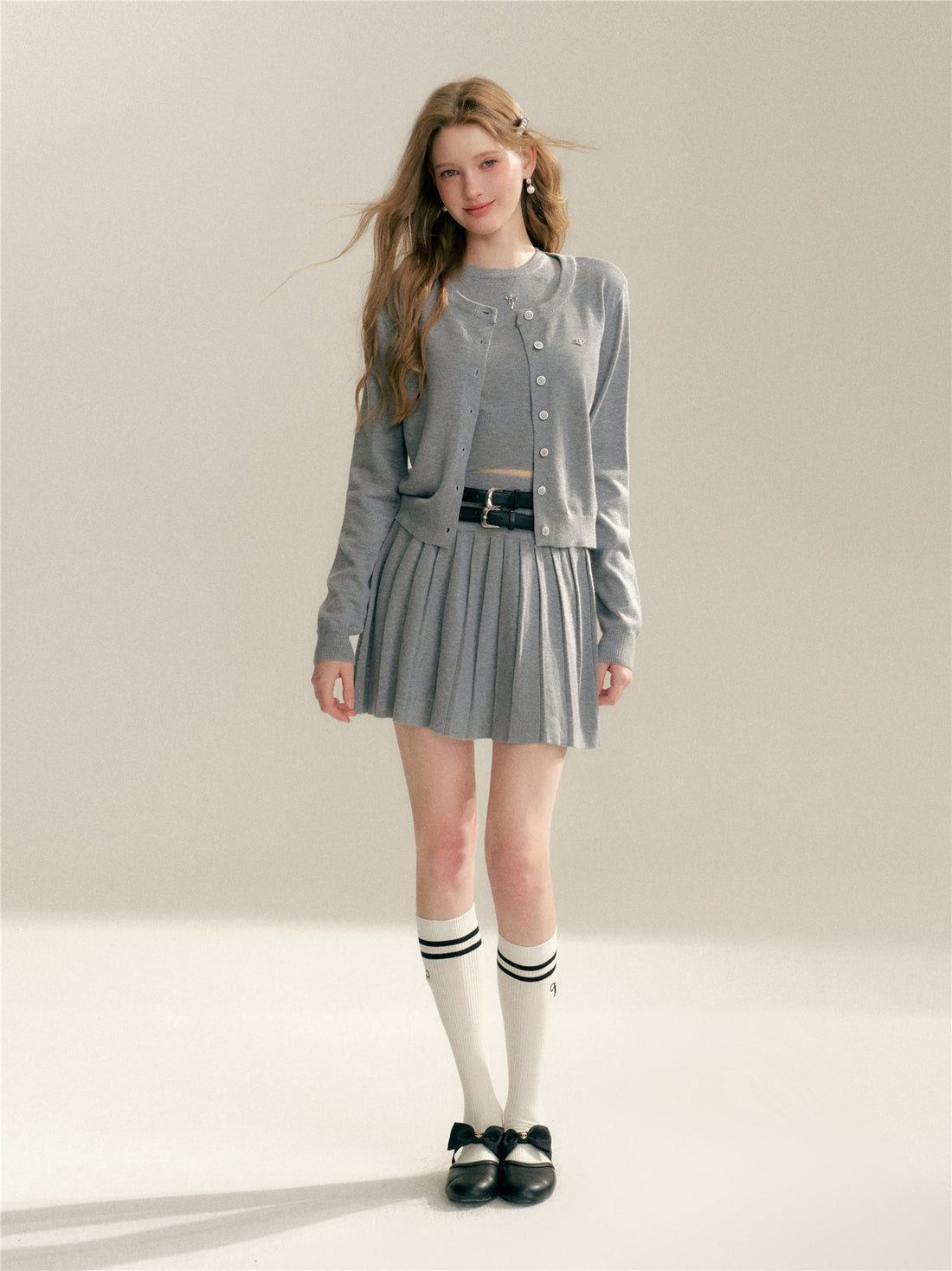 16DEWS 16D246076 Preppy style knitted suit