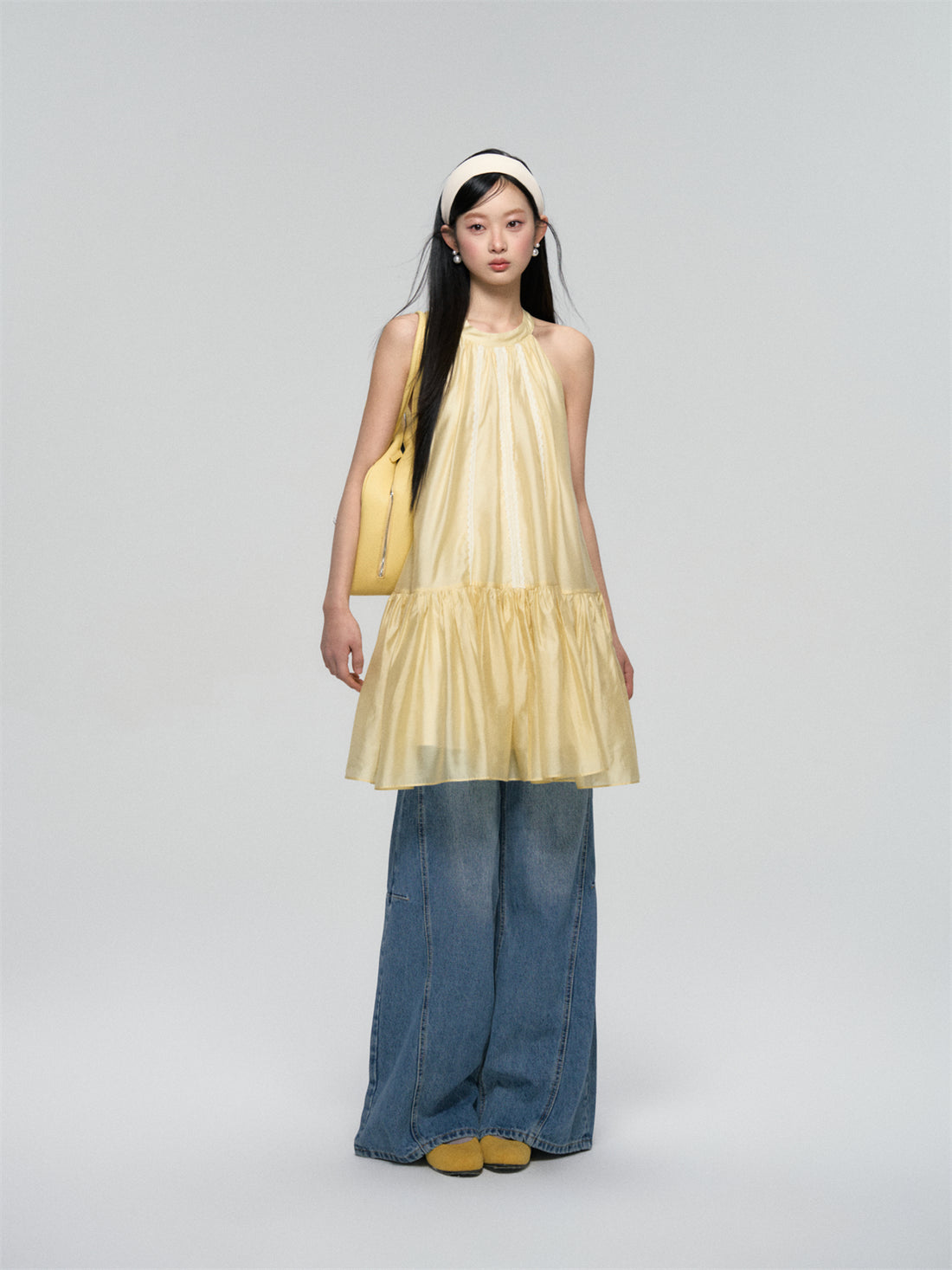 AsGony ASG25092 Hanging neck fluffy lace dress (2color)