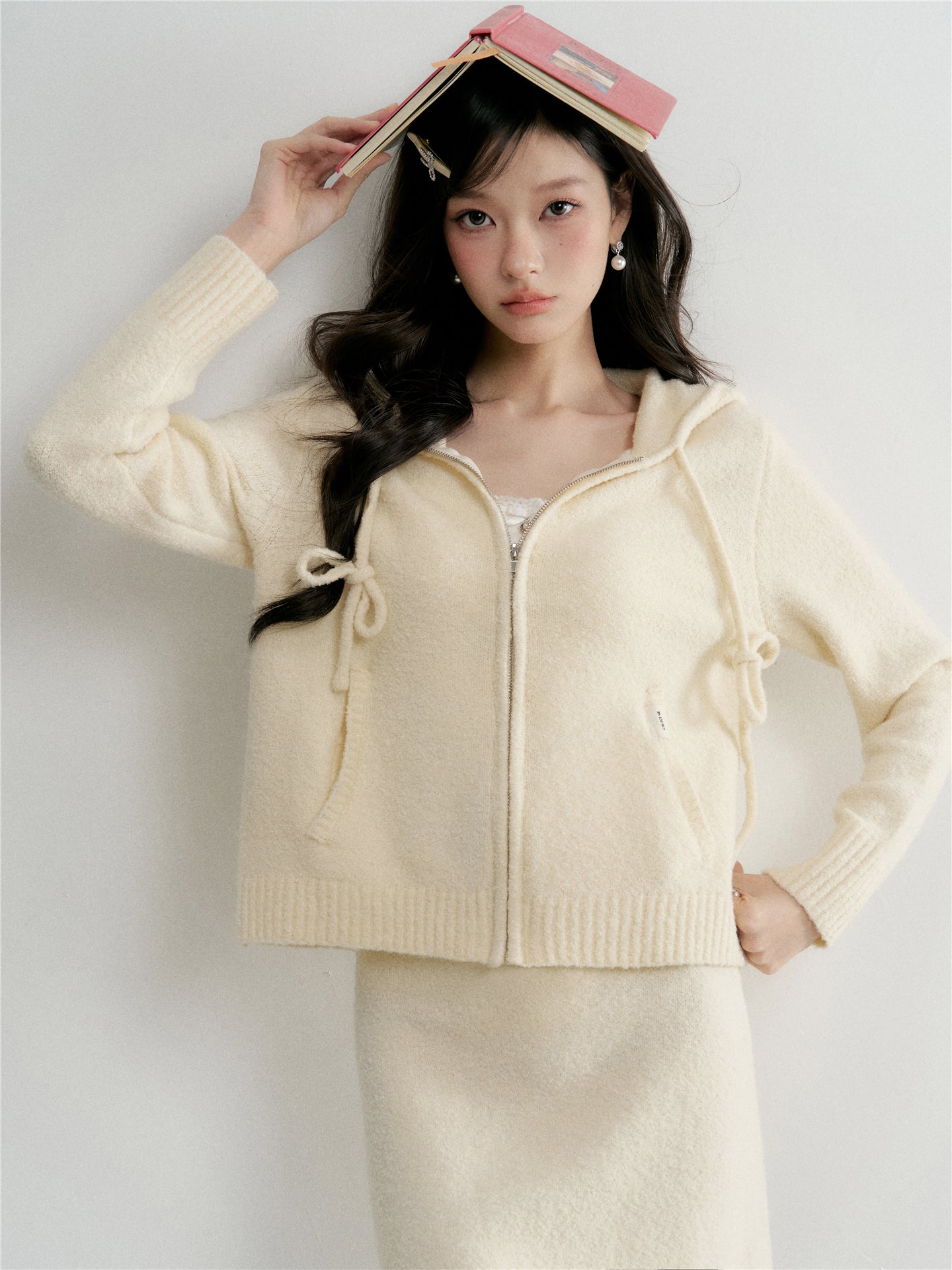 16DEWS 16D26031&amp;16D26032 Drawstring hooded zipper knitted cardigan + skirt