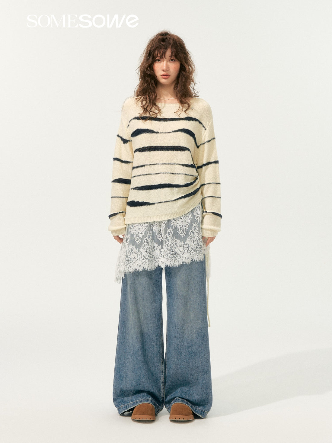 SOMESOWE S2508187 Irregular striped sweater