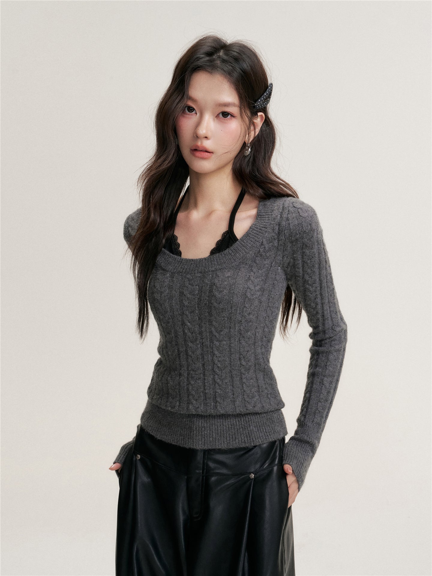 16DEWS 16D25481 Twisted floral texture fake two slim fit base top