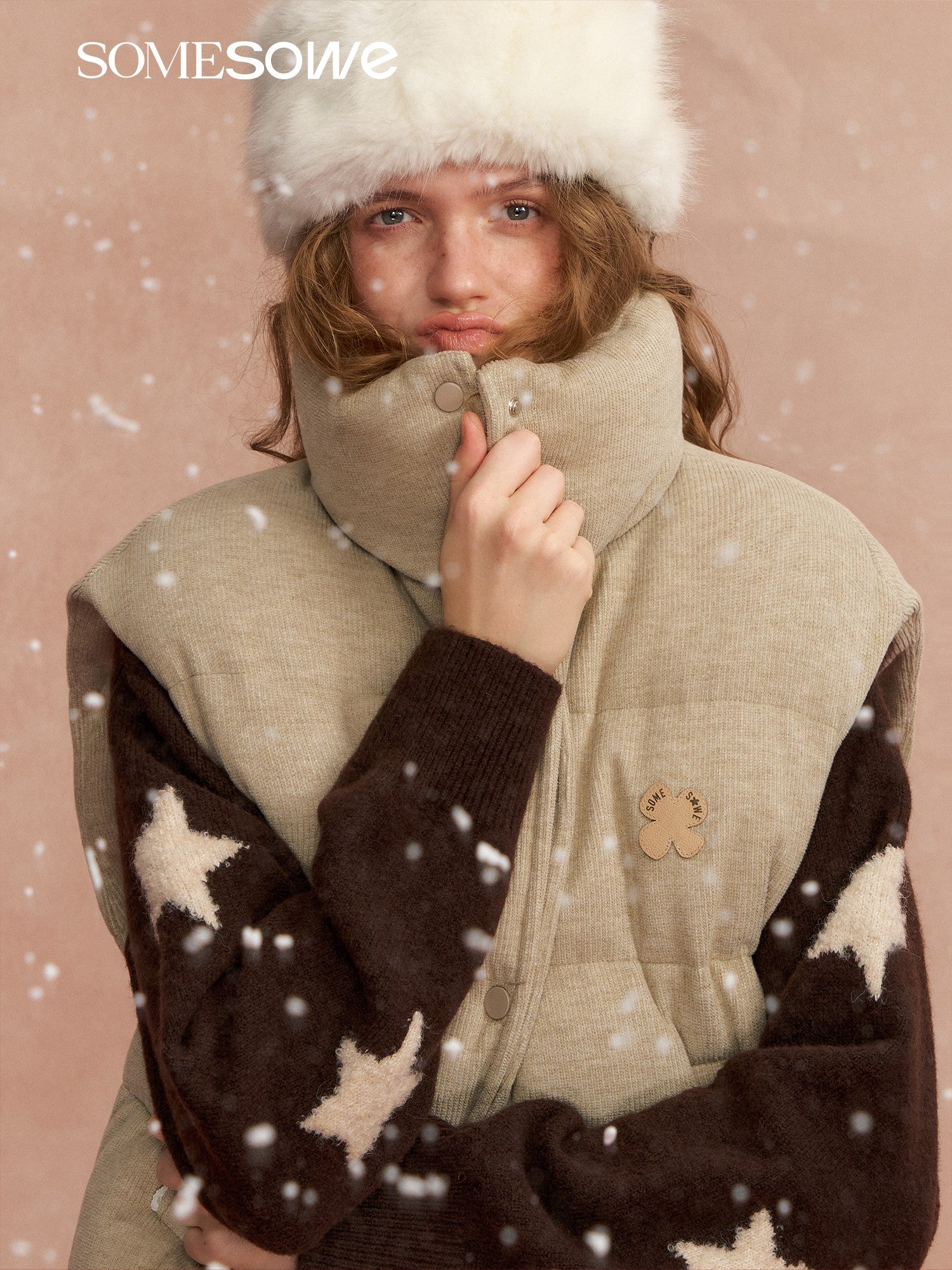 SOMESOWE S2508301 Lace patchwork stand up collar bread vest