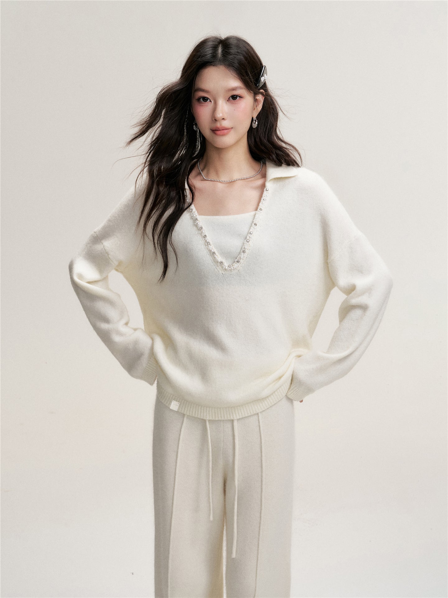 16DEWS 16D25471 Lace edged wool knitted straight leg pants