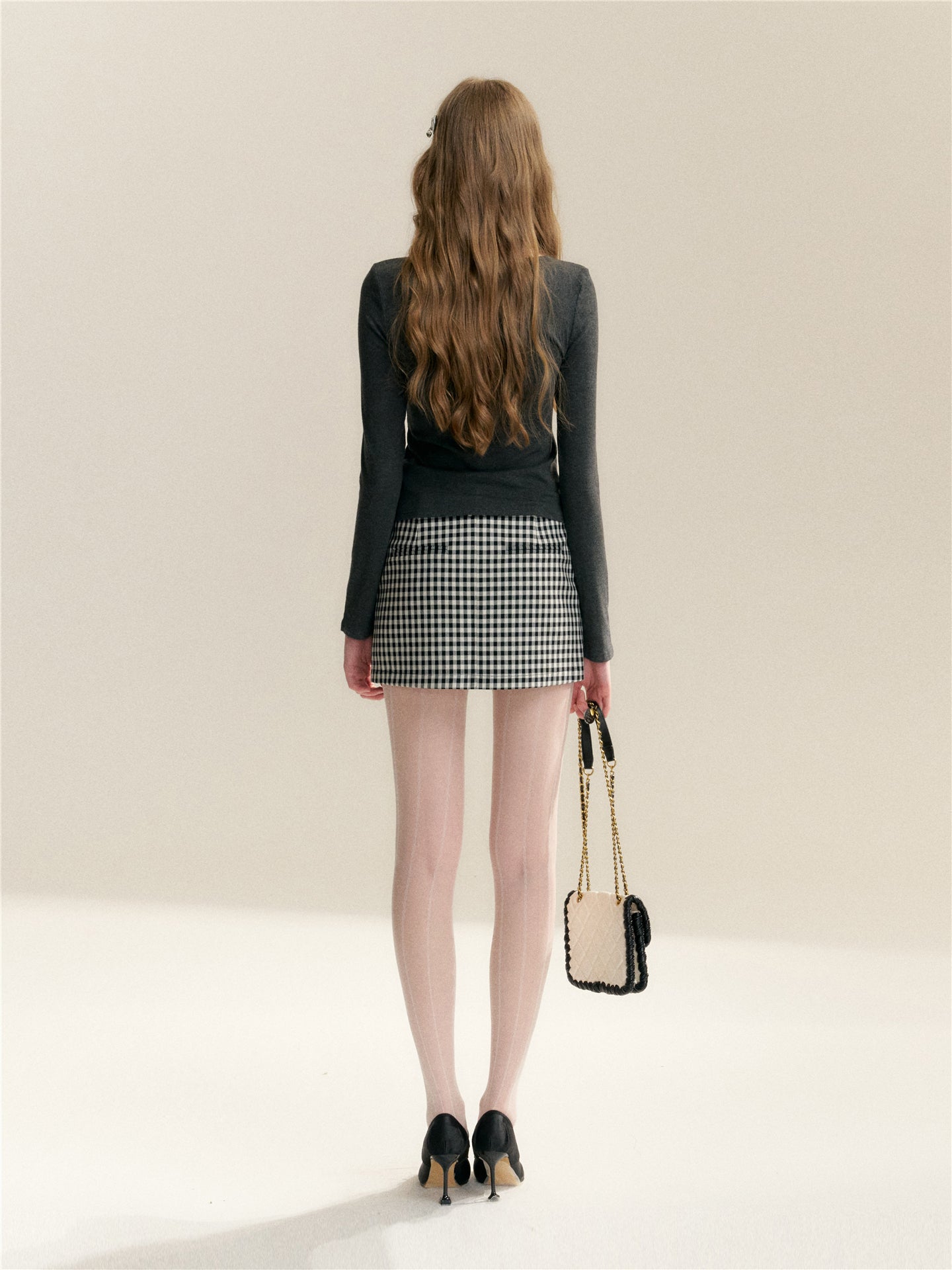 16DEWS 16D26040 V-neck bow-tied elastic slim-fit top