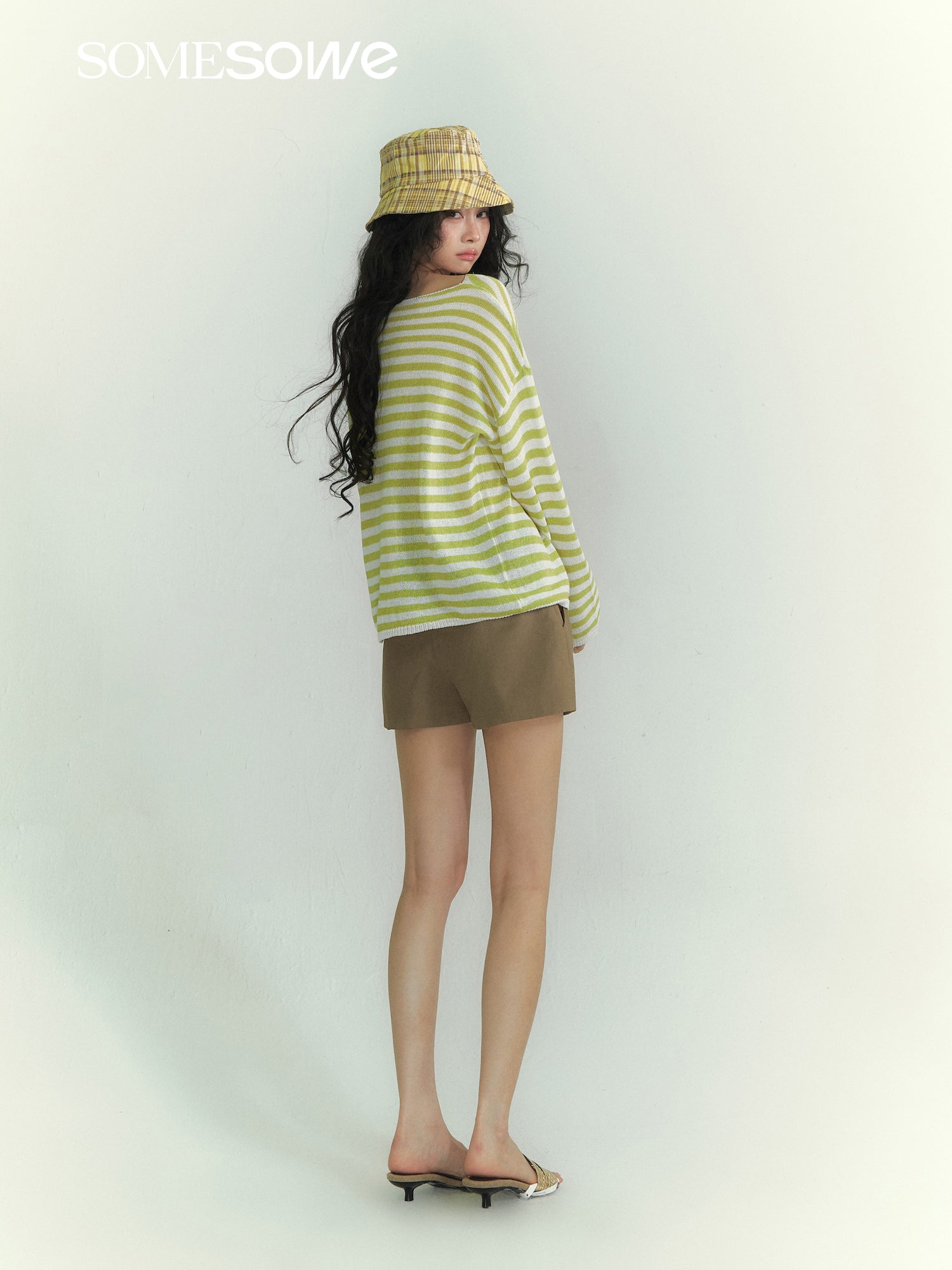 SOMESOWE S2609072 Striped one collar long sleeved top