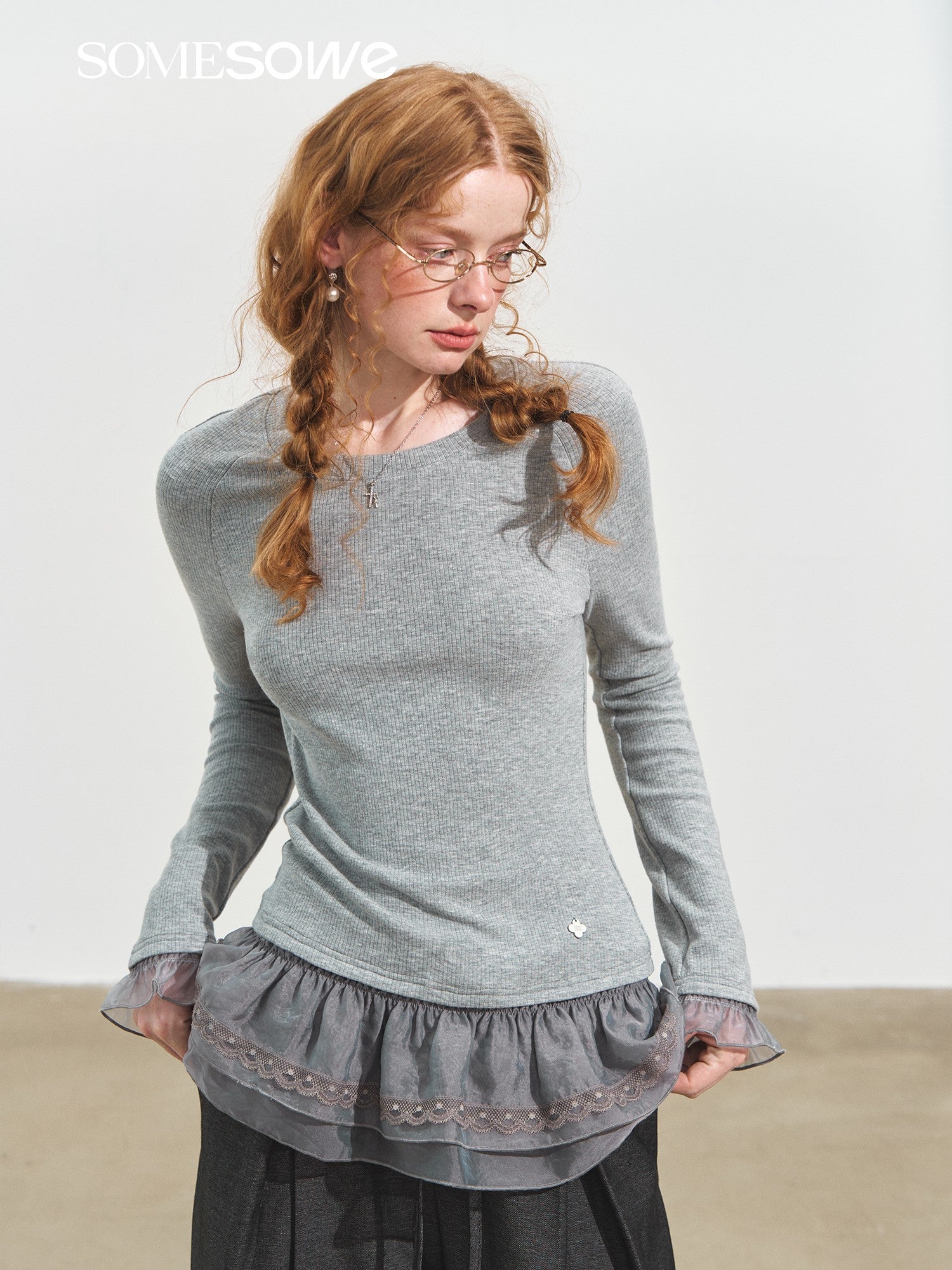 SOMESOWE S2508236 Double layered lace raglan warm velvet top