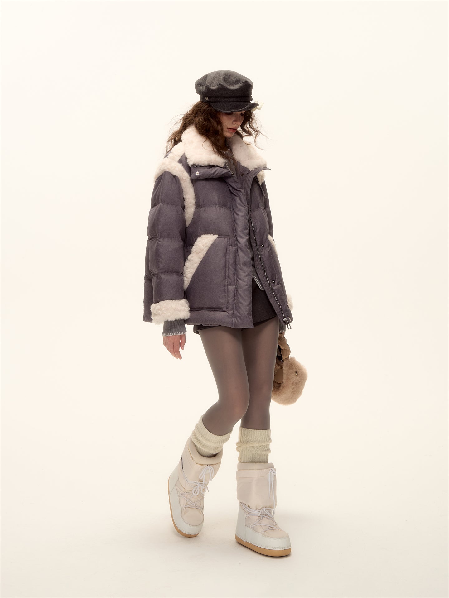 AsGony ASG25508 Lamb wool splicing loose windproof down jacket