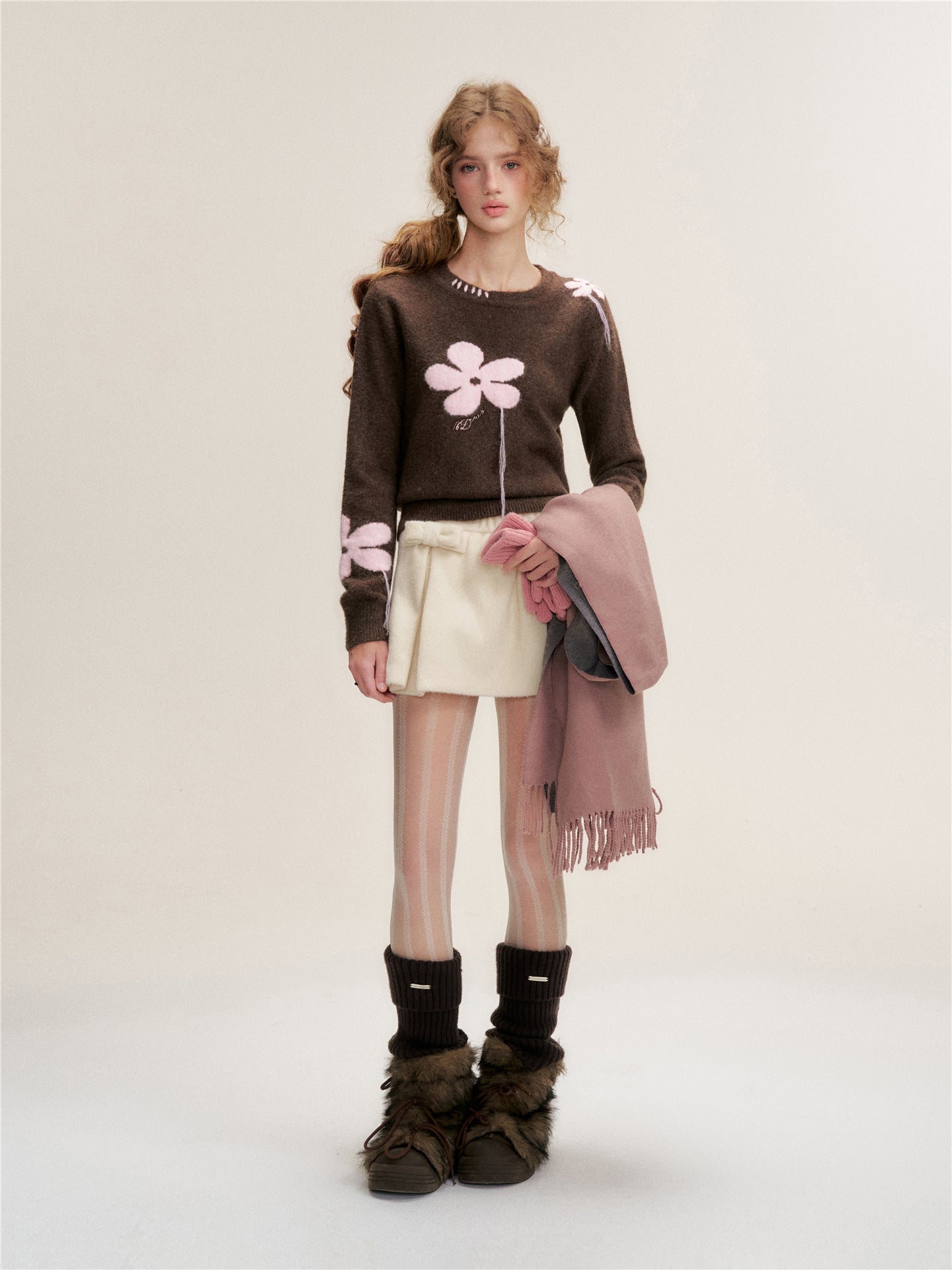 16DEWS 16D25439 Contrasting color round-neck long-sleeved sweater