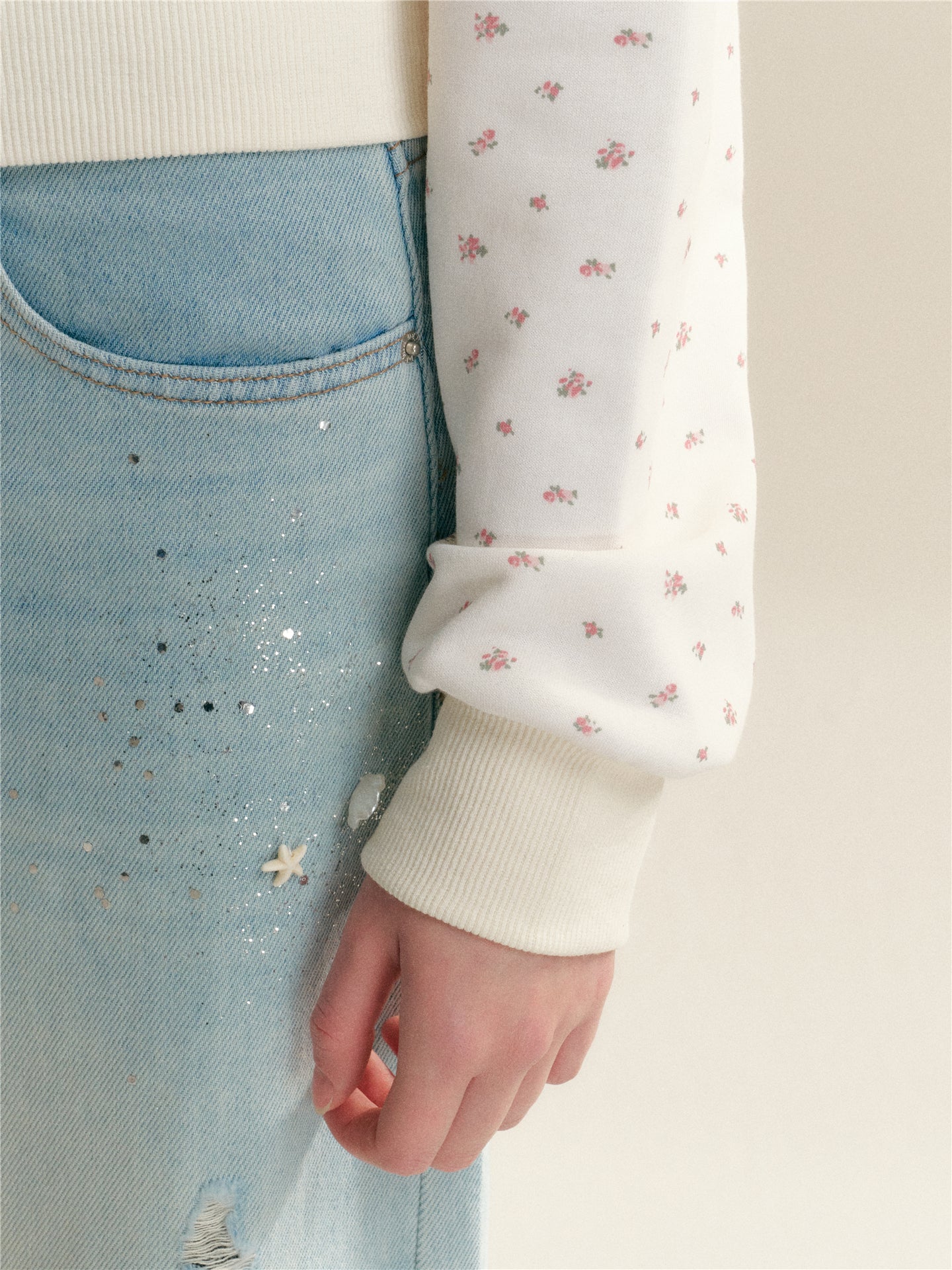 16DEWS 16D26011 Red floral hooded short-sleeved sweatshirt jacket