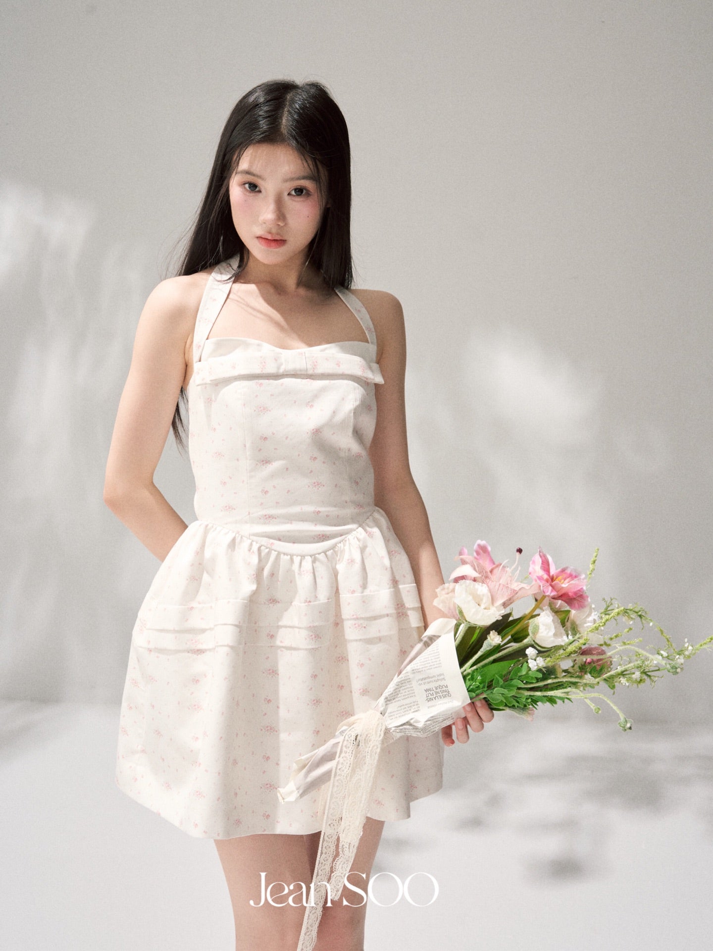 Jean Soo waist pleated hanging neck fluffy dress