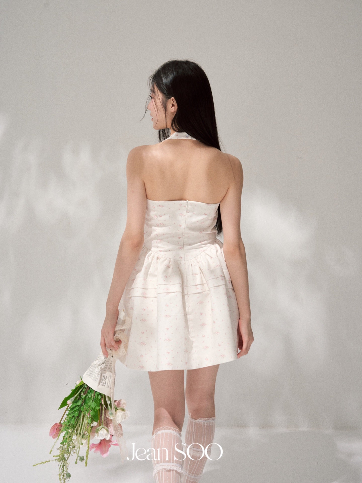 Jean Soo waist pleated hanging neck fluffy dress