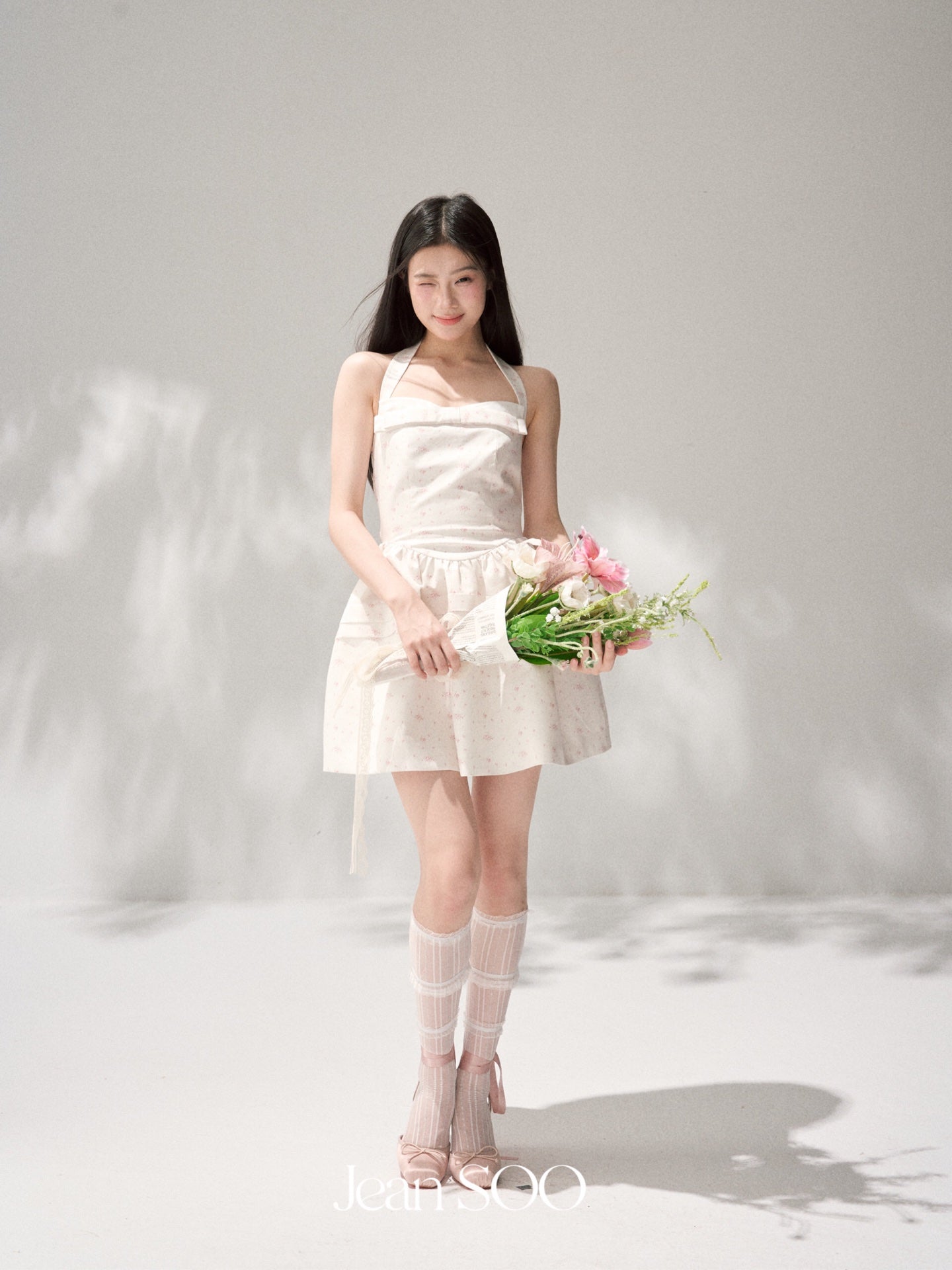 Jean Soo waist pleated hanging neck fluffy dress