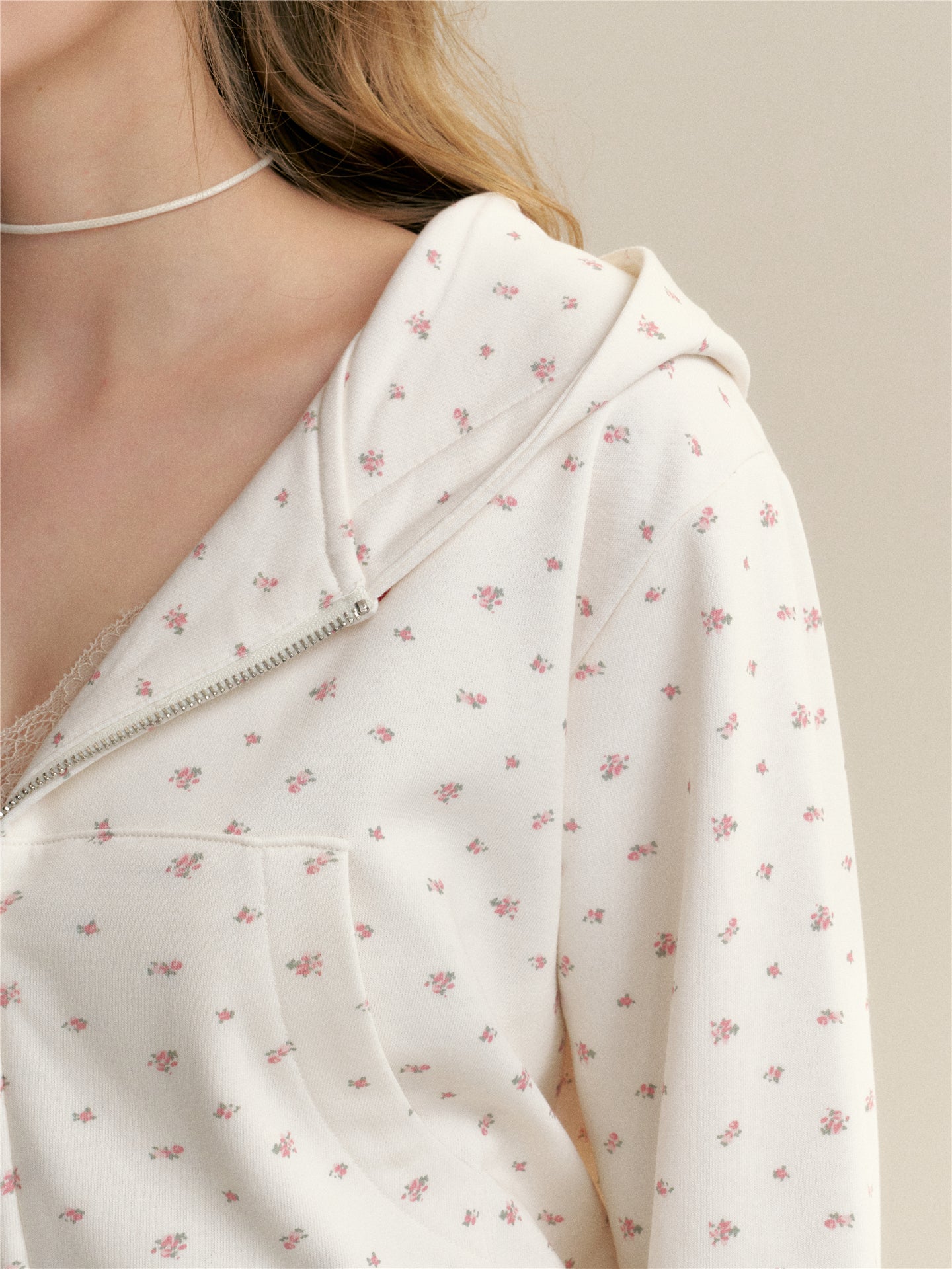 16DEWS 16D26011 Red floral hooded short-sleeved sweatshirt jacket