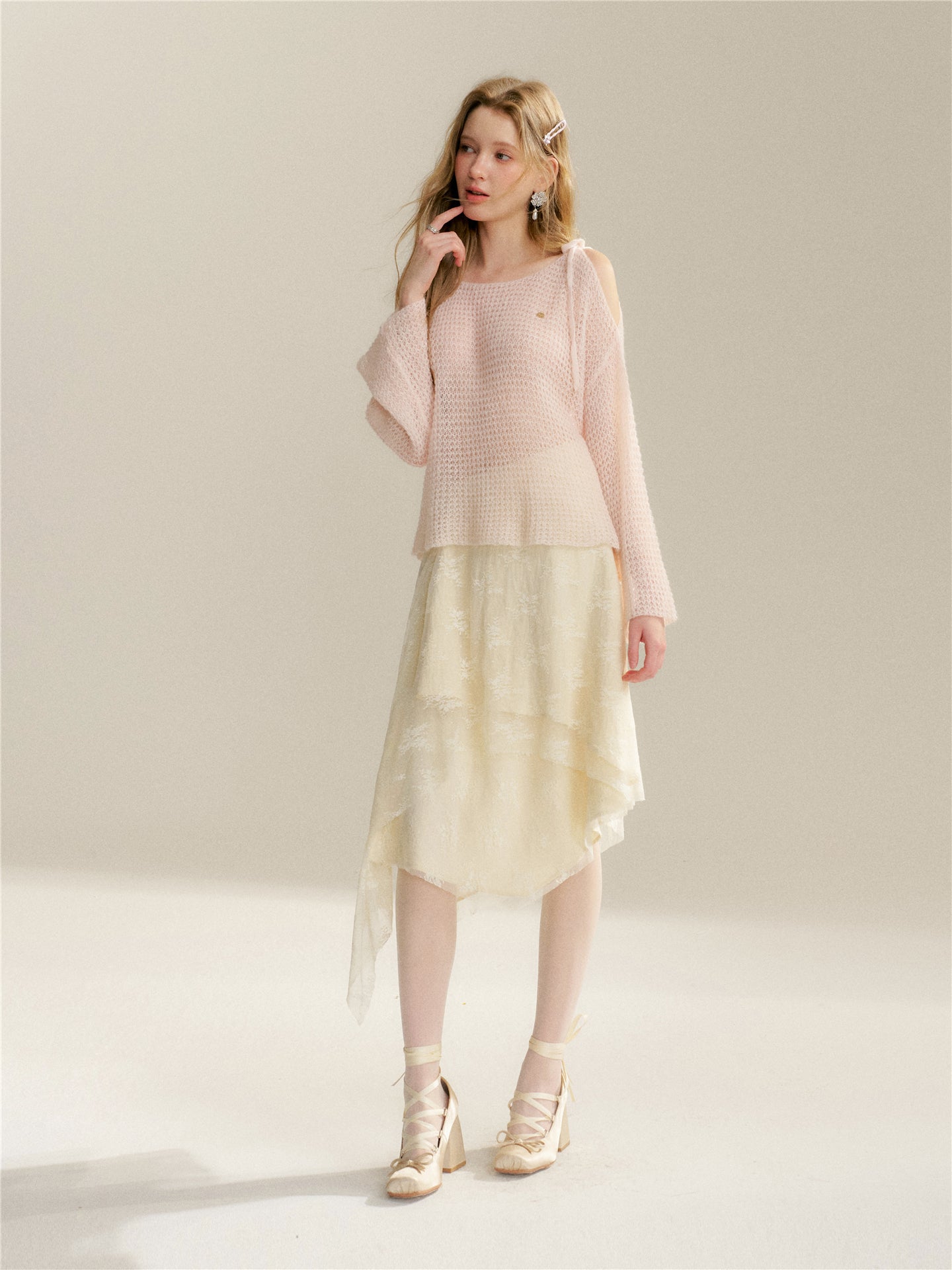 16DEWS 16D26048&amp;16D26049 Hollow out woolen lace up off shoulder knitted sweater + skirt set