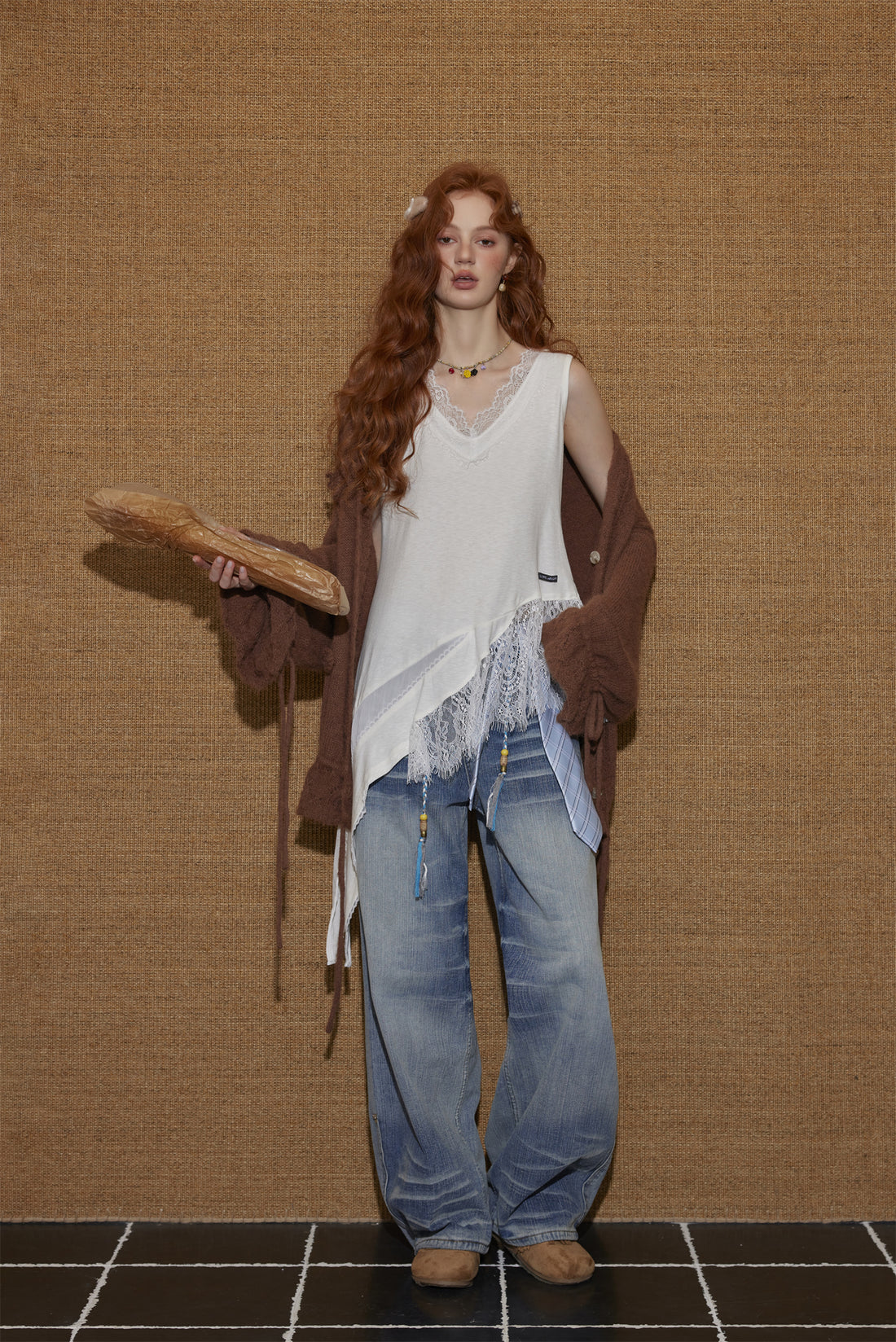 AsGony ASG25431 V-neck lace patchwork asymmetrical hem vest