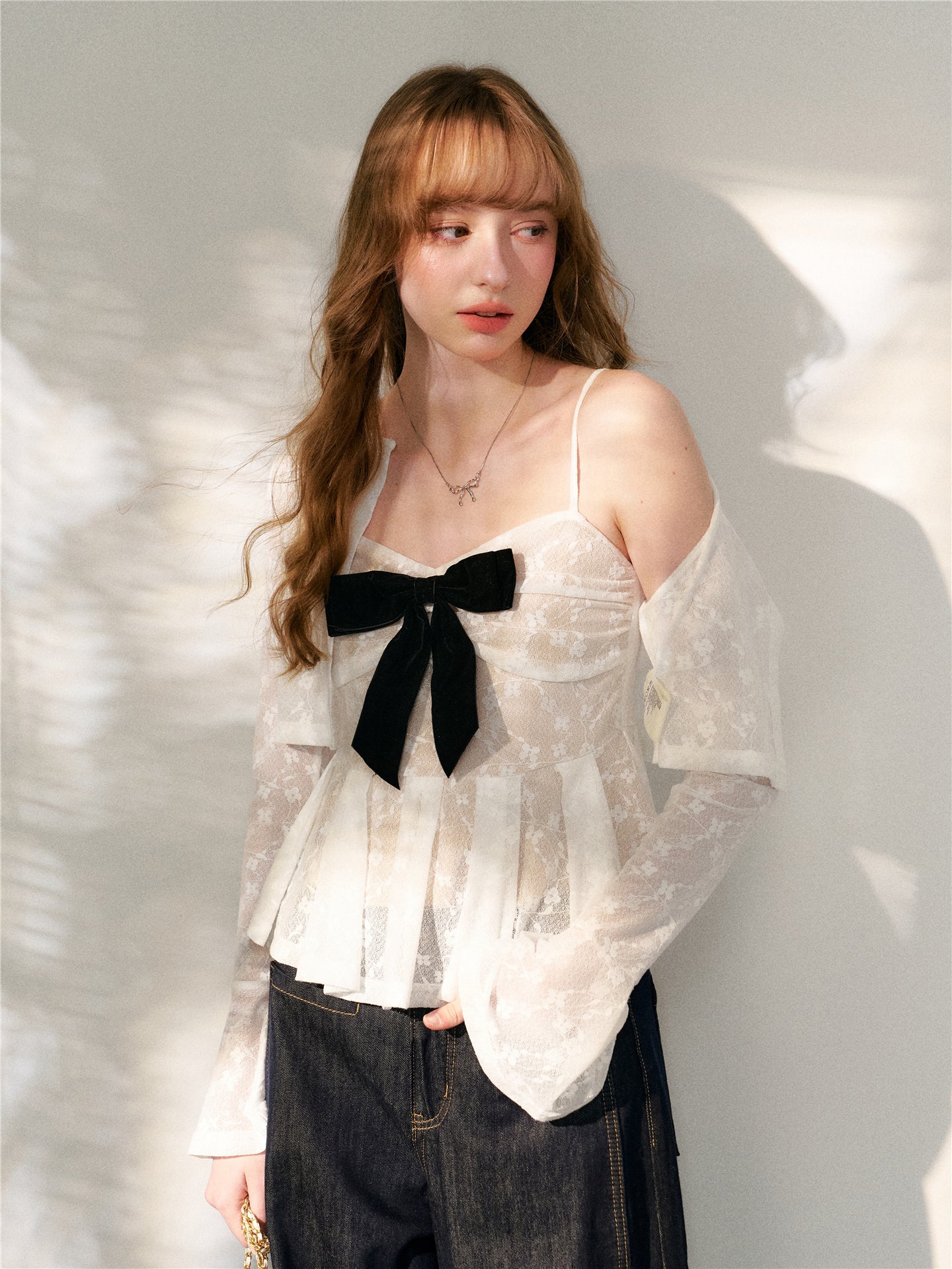 16DEWS 16D26105&amp;16D26106 Lace jacquard flared sleeve cardigan + camisole