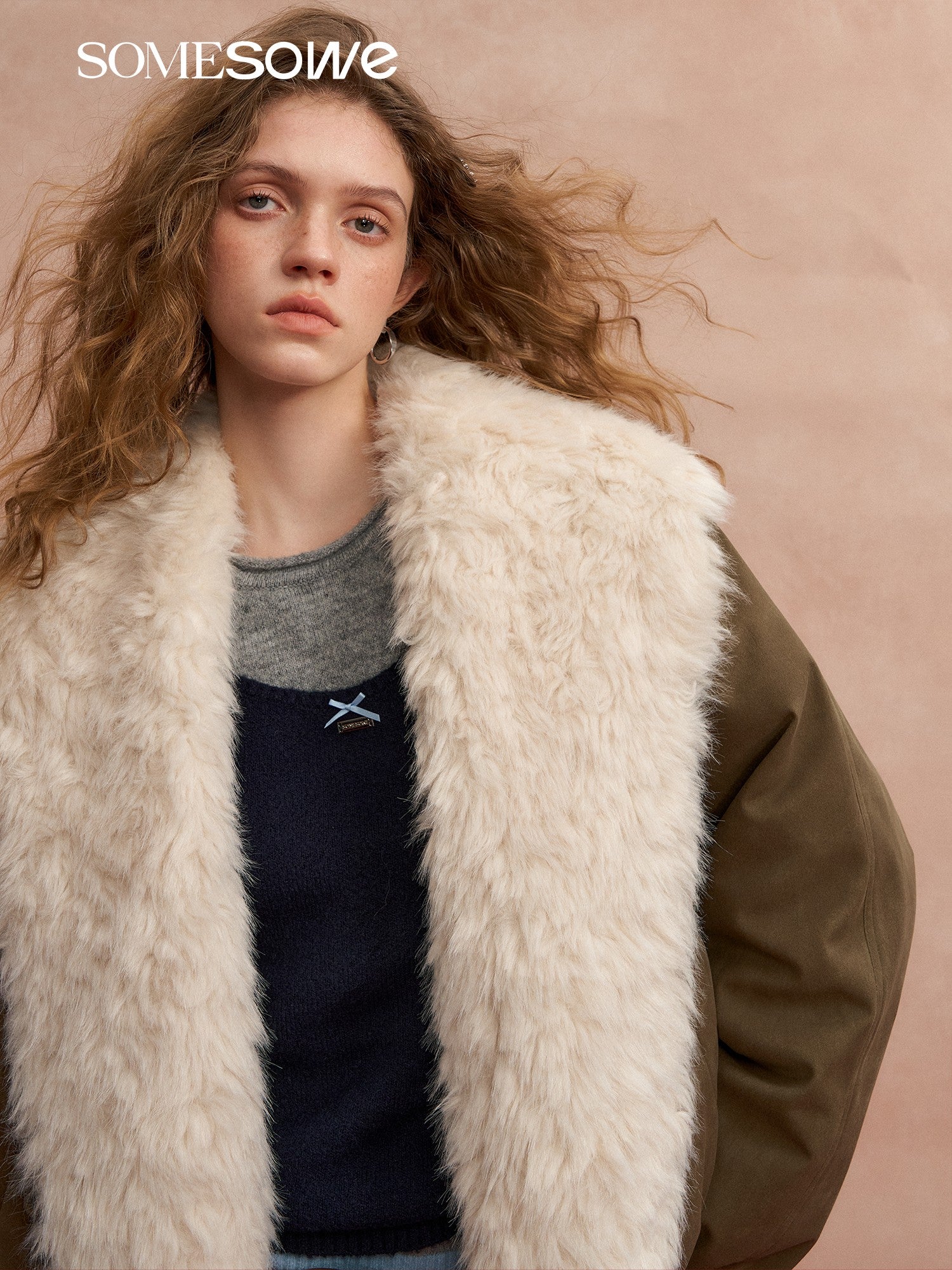 SOMESOWE S2508290 Large collar flower bud short down jacket