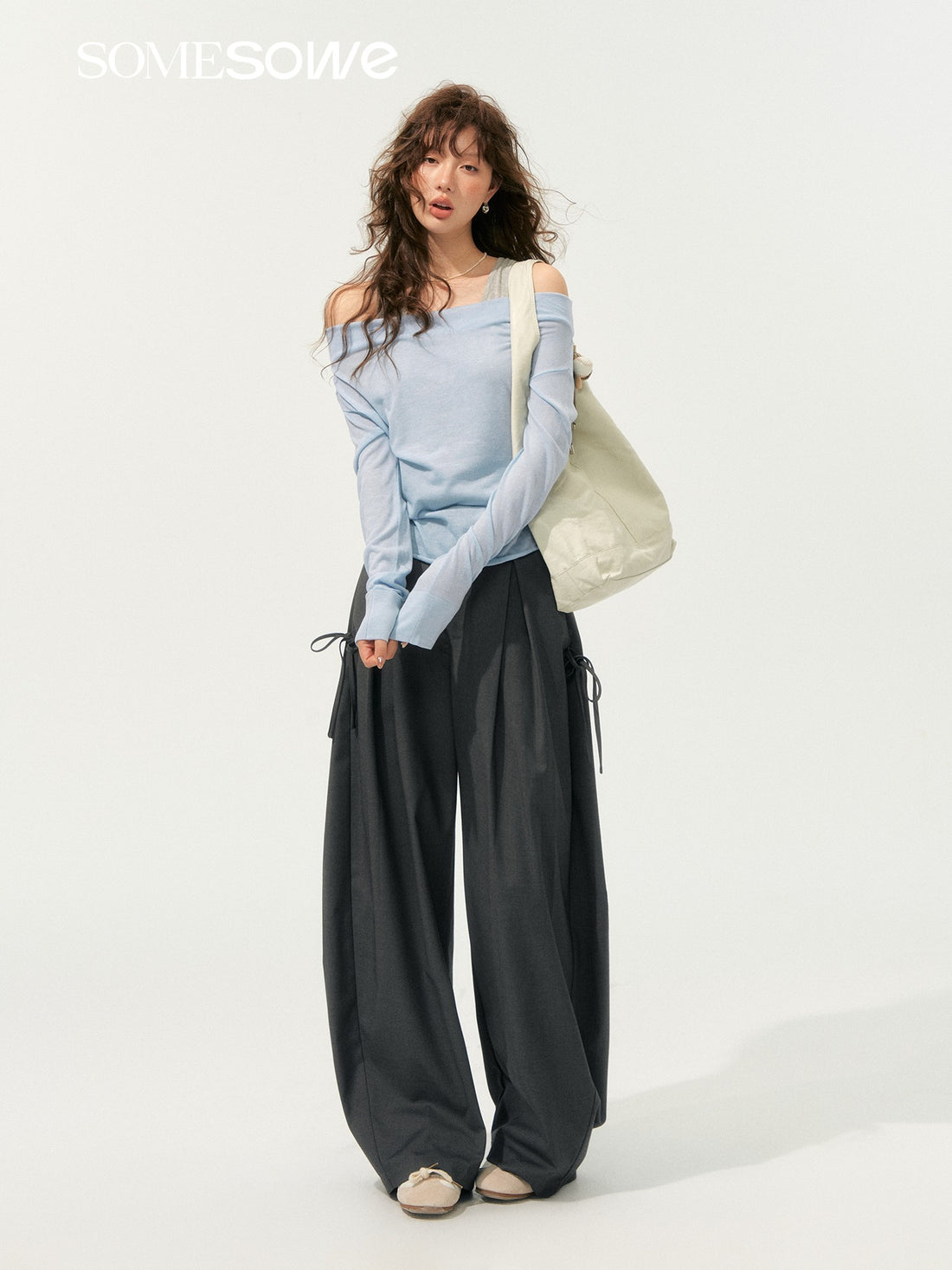 SOMESOWE S2508192 Fake two contrasting polka neck sweaters