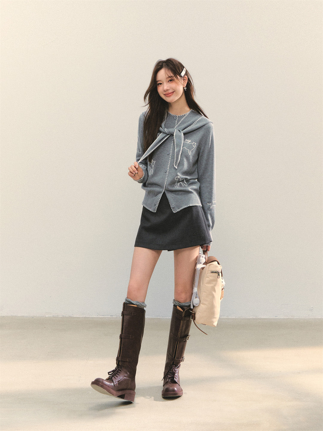 AsGony ASG25320 Embroidered pocket skirt