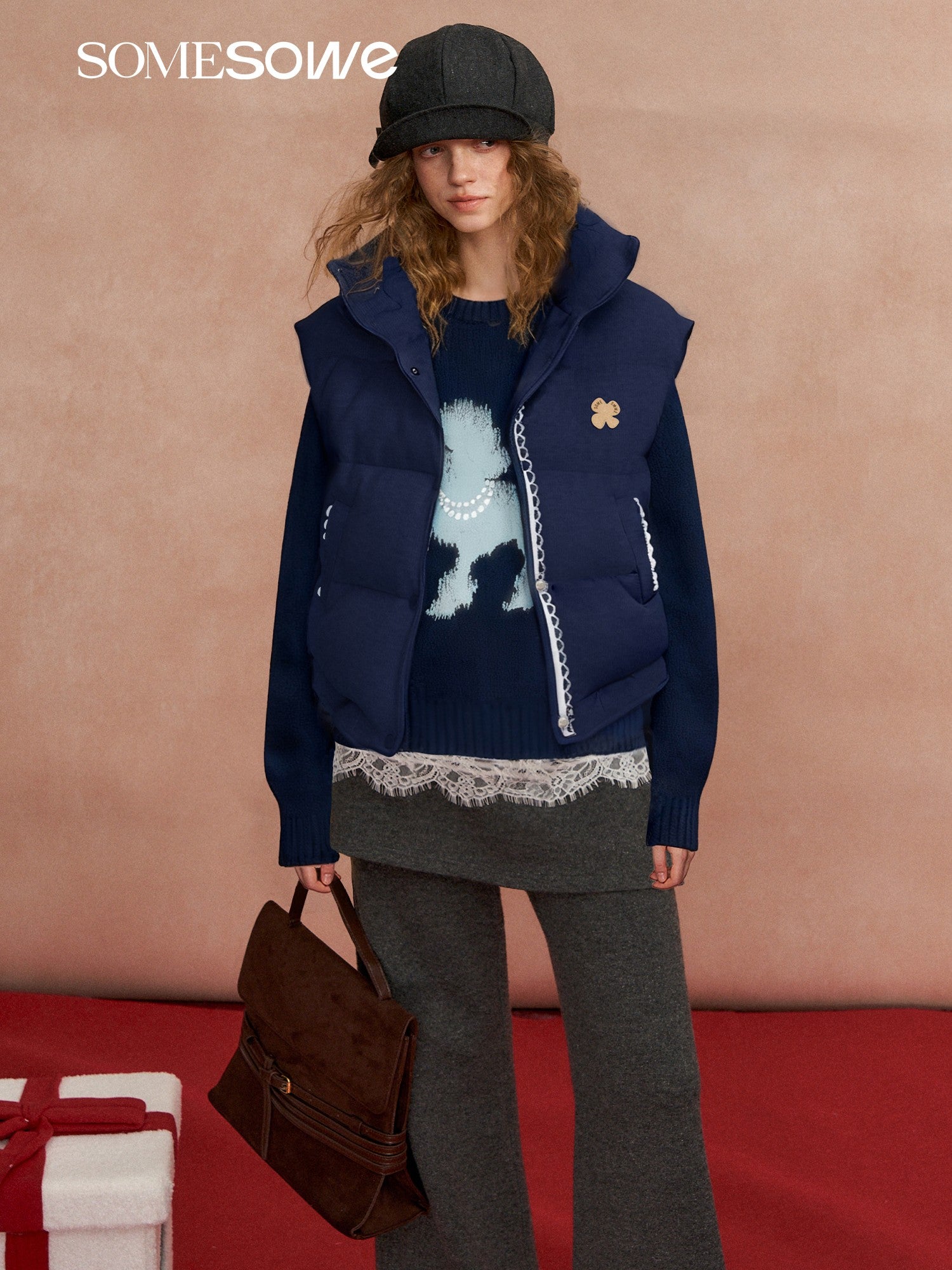 SOMESOWE S2508301 Lace patchwork stand up collar bread vest