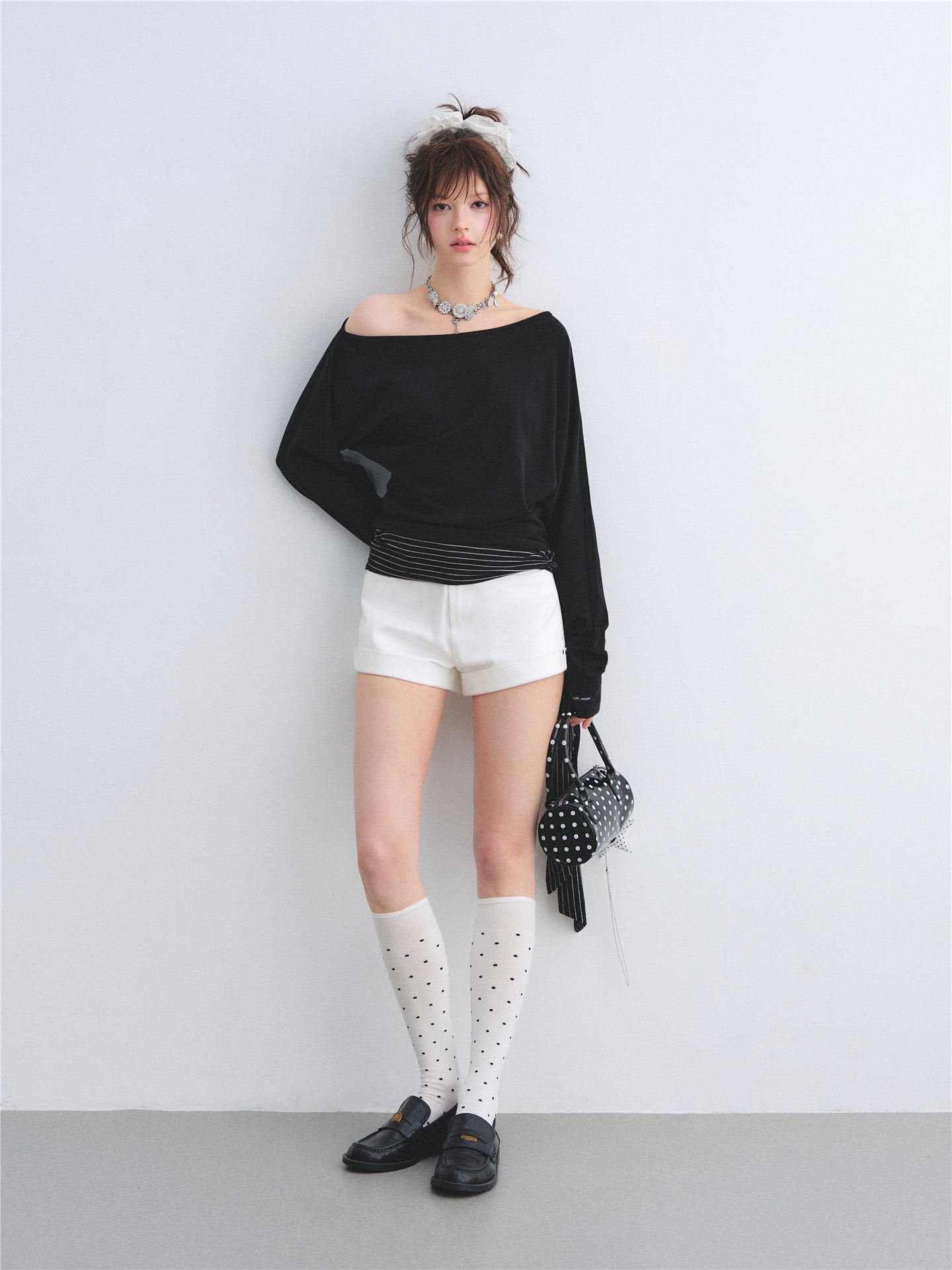 AsGony ASG26014 Slanted shoulder batfly sleeve striped strap hem top