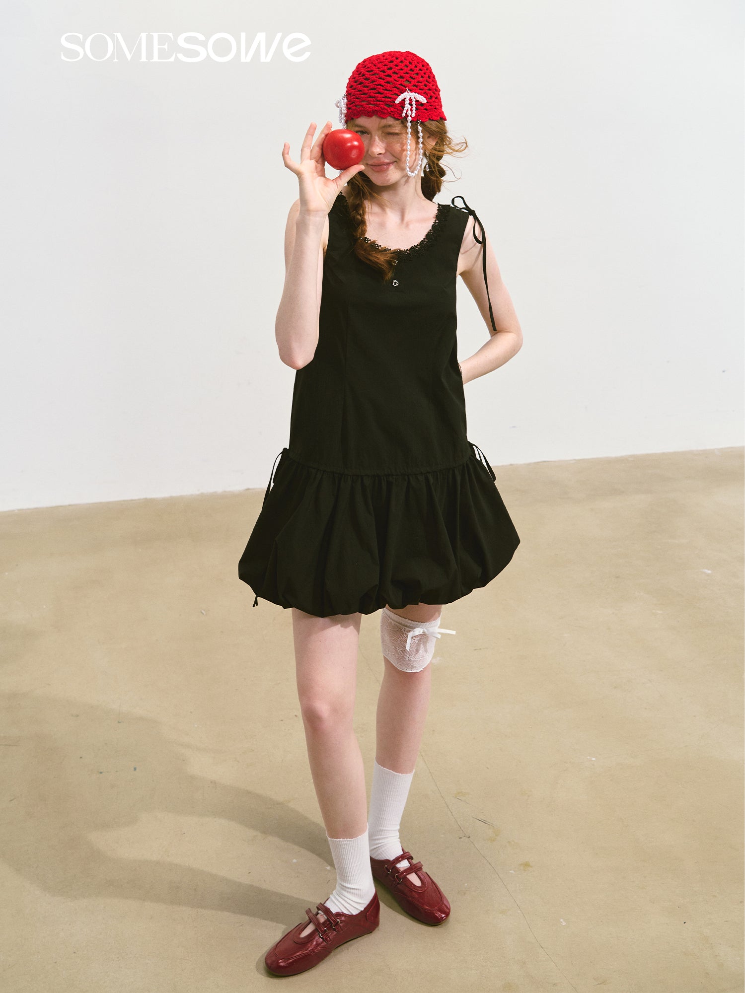 SOMESOWE S2508112 Sleeveless puffy skirt